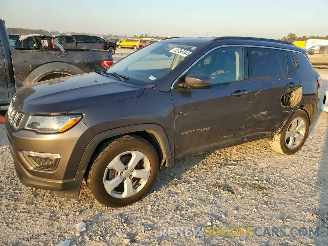 1 Photograph of a damaged car 3C4NJCBB5MT592636 JEEP COMPASS 2021
