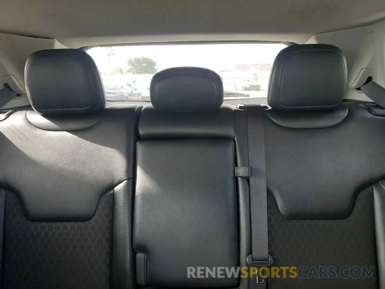10 Photograph of a damaged car 3C4NJCBB6MT507917 JEEP COMPASS 2021