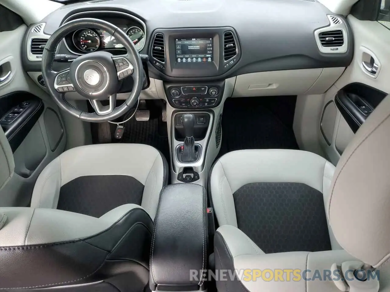 8 Photograph of a damaged car 3C4NJCBB6MT522725 JEEP COMPASS 2021