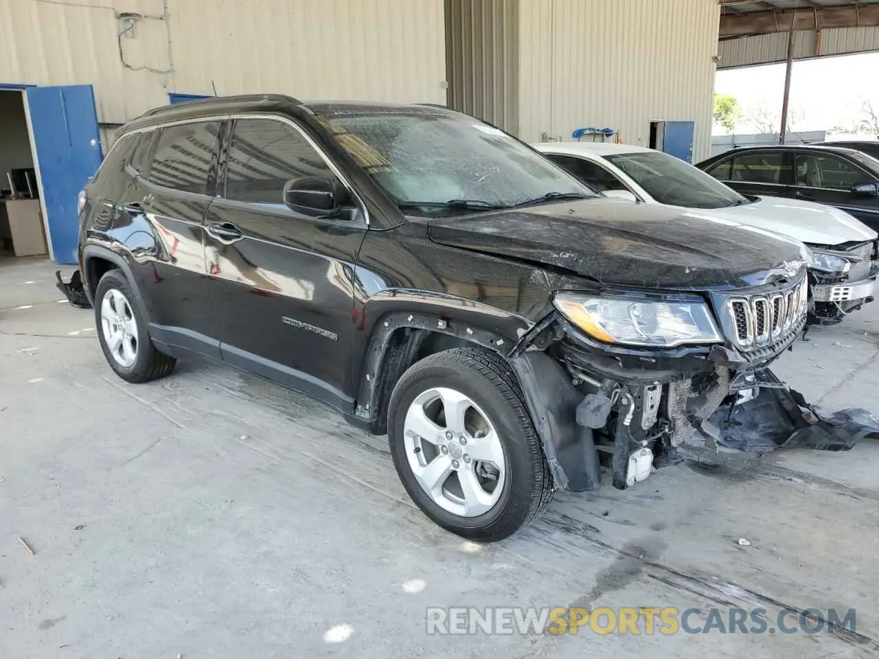 4 Photograph of a damaged car 3C4NJCBB6MT552825 JEEP COMPASS 2021
