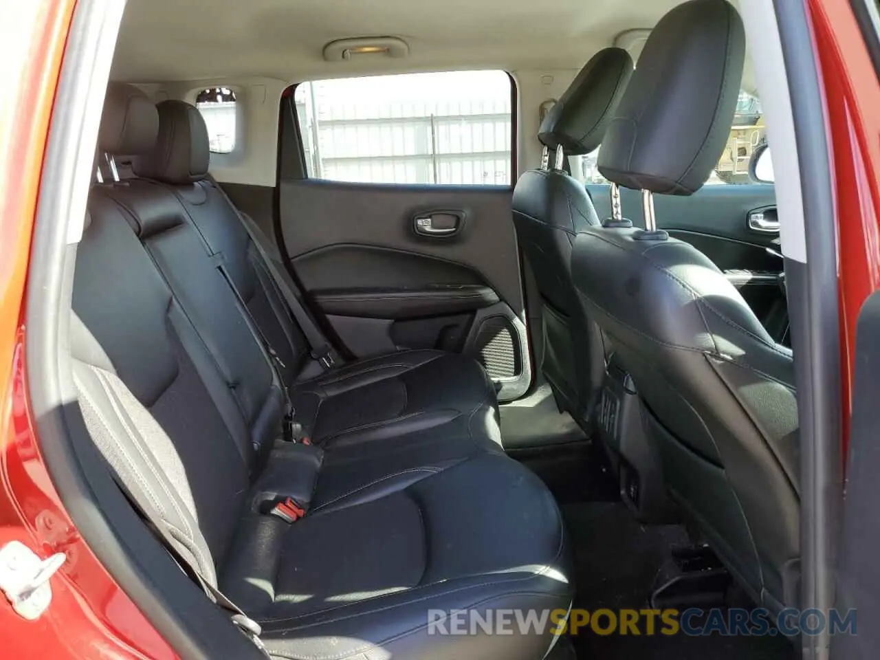 11 Photograph of a damaged car 3C4NJCBB6MT553134 JEEP COMPASS 2021