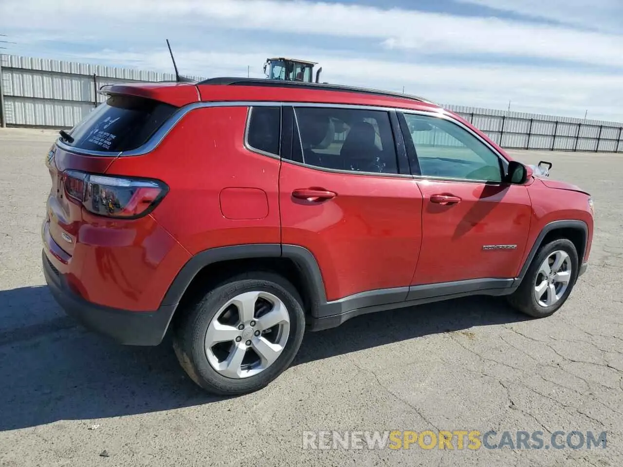 3 Photograph of a damaged car 3C4NJCBB6MT553134 JEEP COMPASS 2021