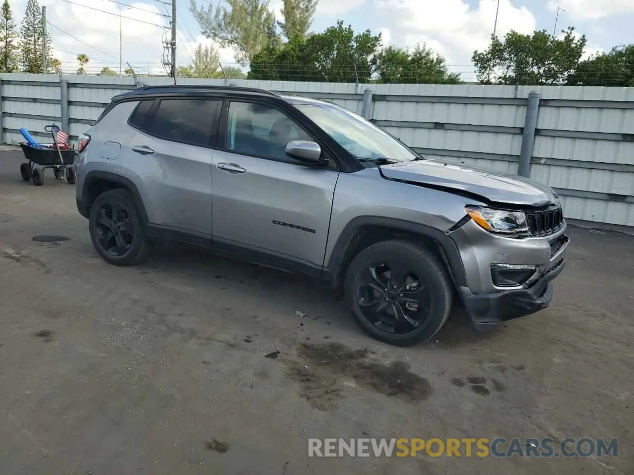 4 Photograph of a damaged car 3C4NJCBB7MT509188 JEEP COMPASS 2021