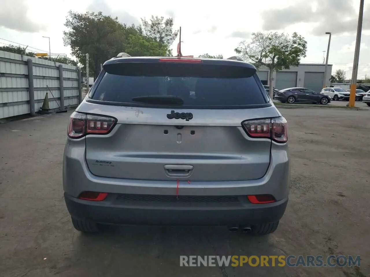 6 Photograph of a damaged car 3C4NJCBB7MT509188 JEEP COMPASS 2021