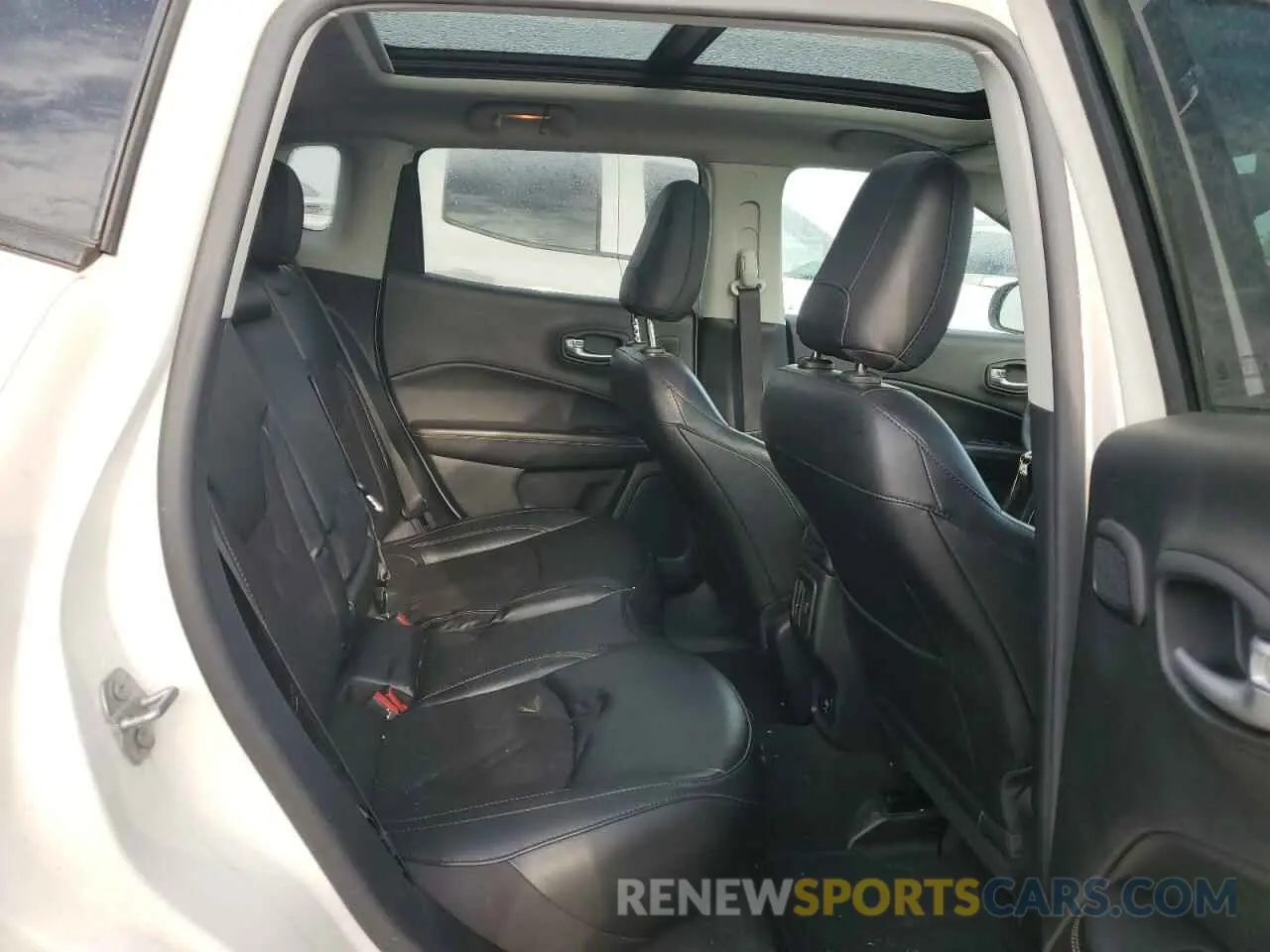 11 Photograph of a damaged car 3C4NJCBB7MT510051 JEEP COMPASS 2021