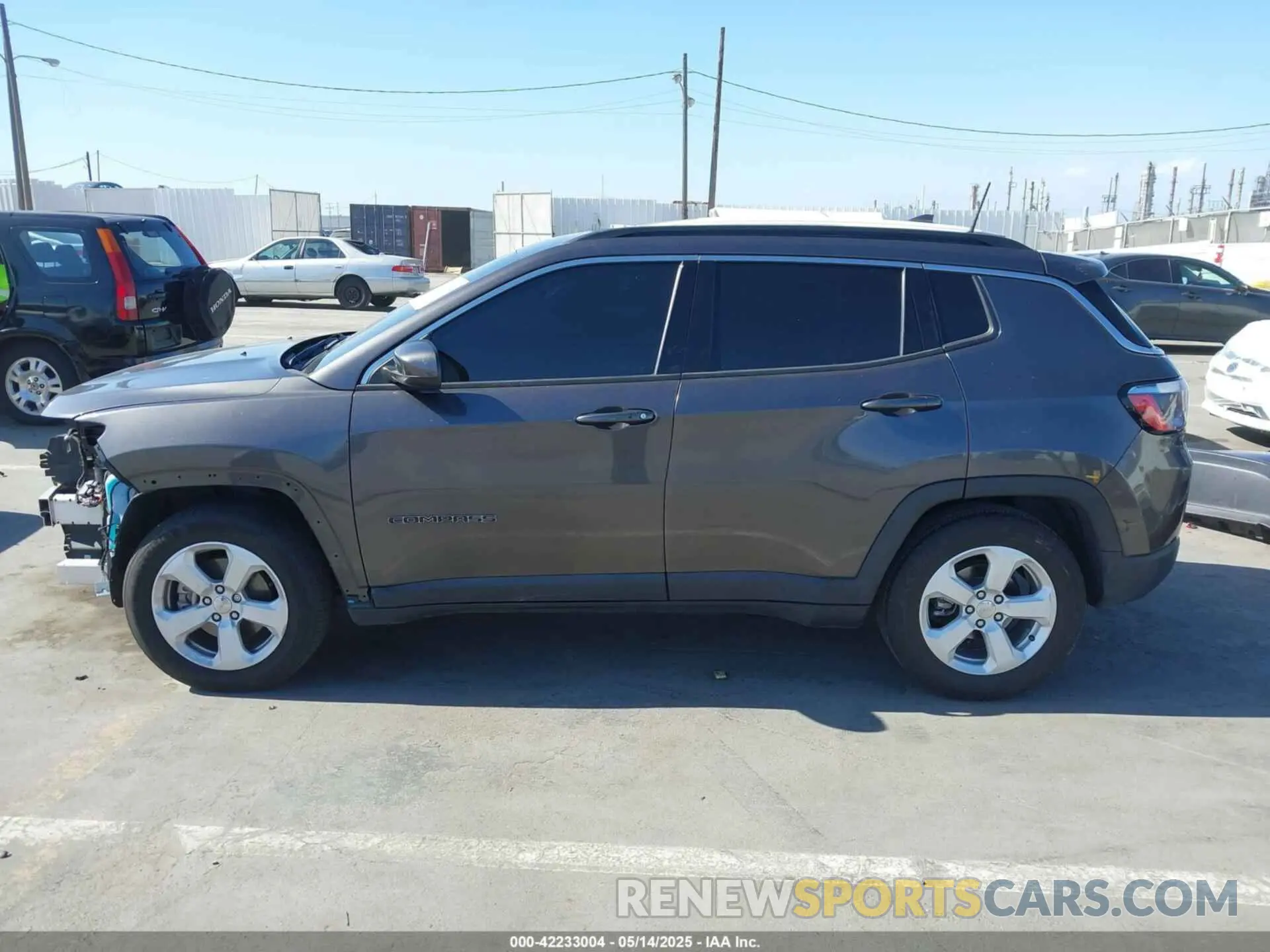 15 Photograph of a damaged car 3C4NJCBB7MT526931 JEEP COMPASS 2021