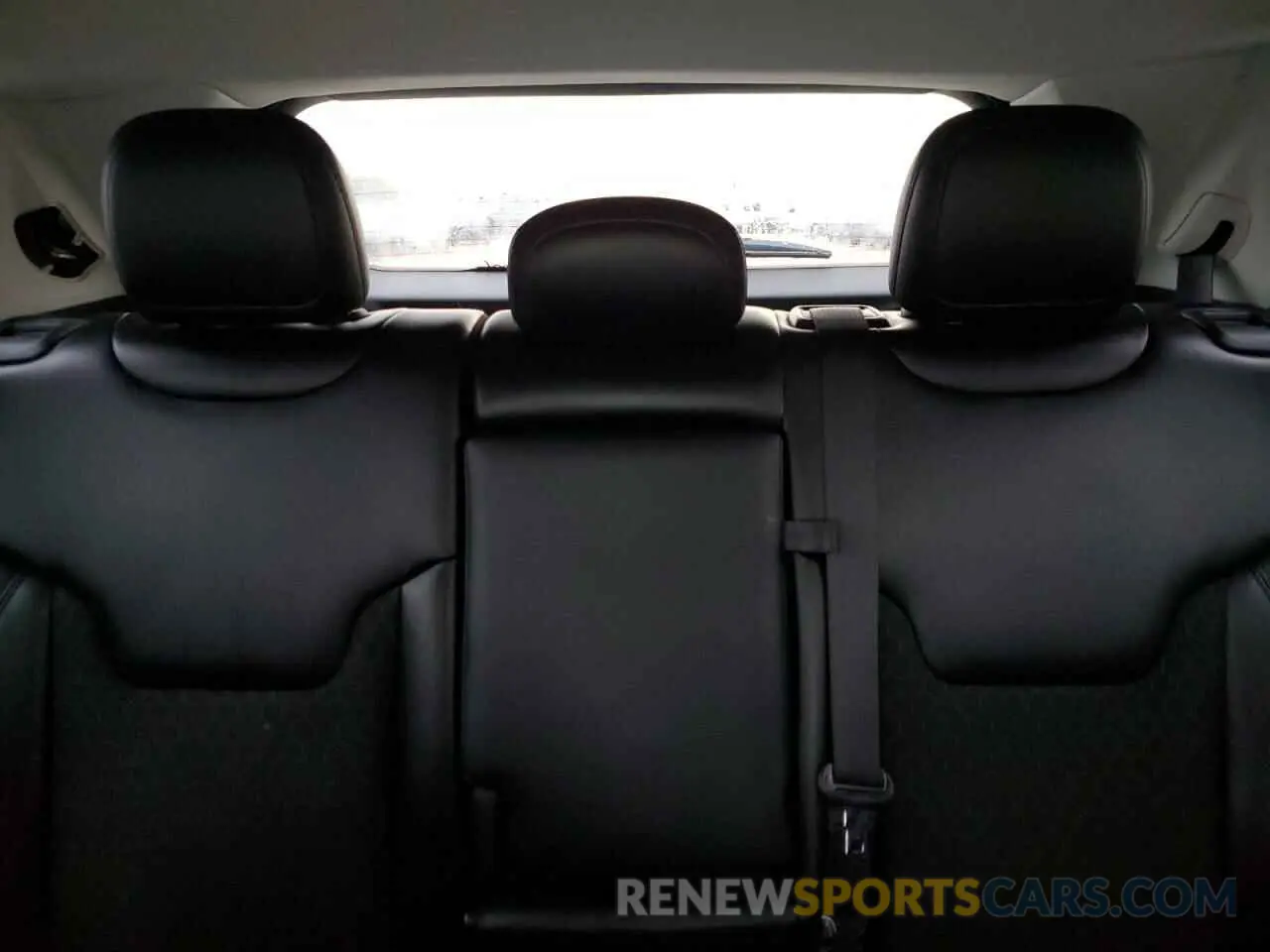 10 Photograph of a damaged car 3C4NJCBB7MT560884 JEEP COMPASS 2021