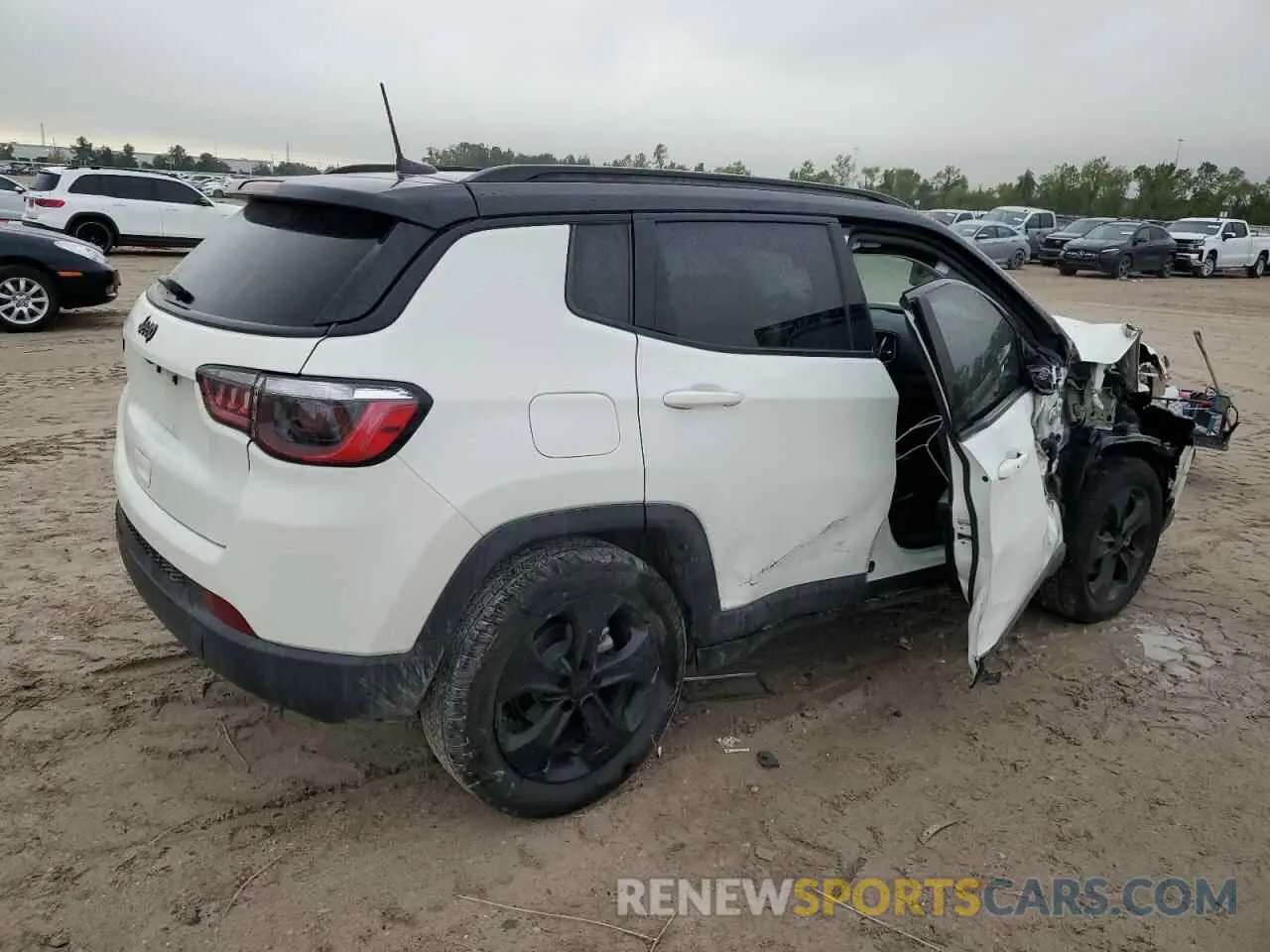3 Photograph of a damaged car 3C4NJCBB7MT560884 JEEP COMPASS 2021