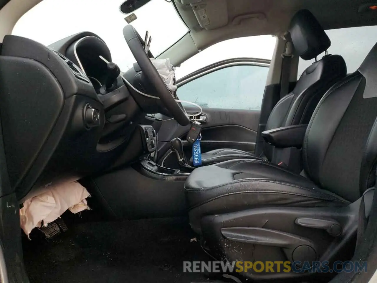 7 Photograph of a damaged car 3C4NJCBB7MT560884 JEEP COMPASS 2021