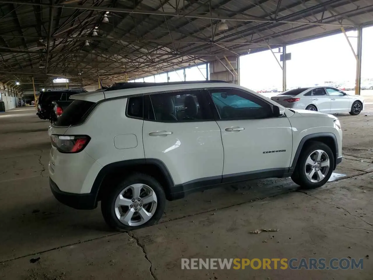 3 Photograph of a damaged car 3C4NJCBB7MT571349 JEEP COMPASS 2021