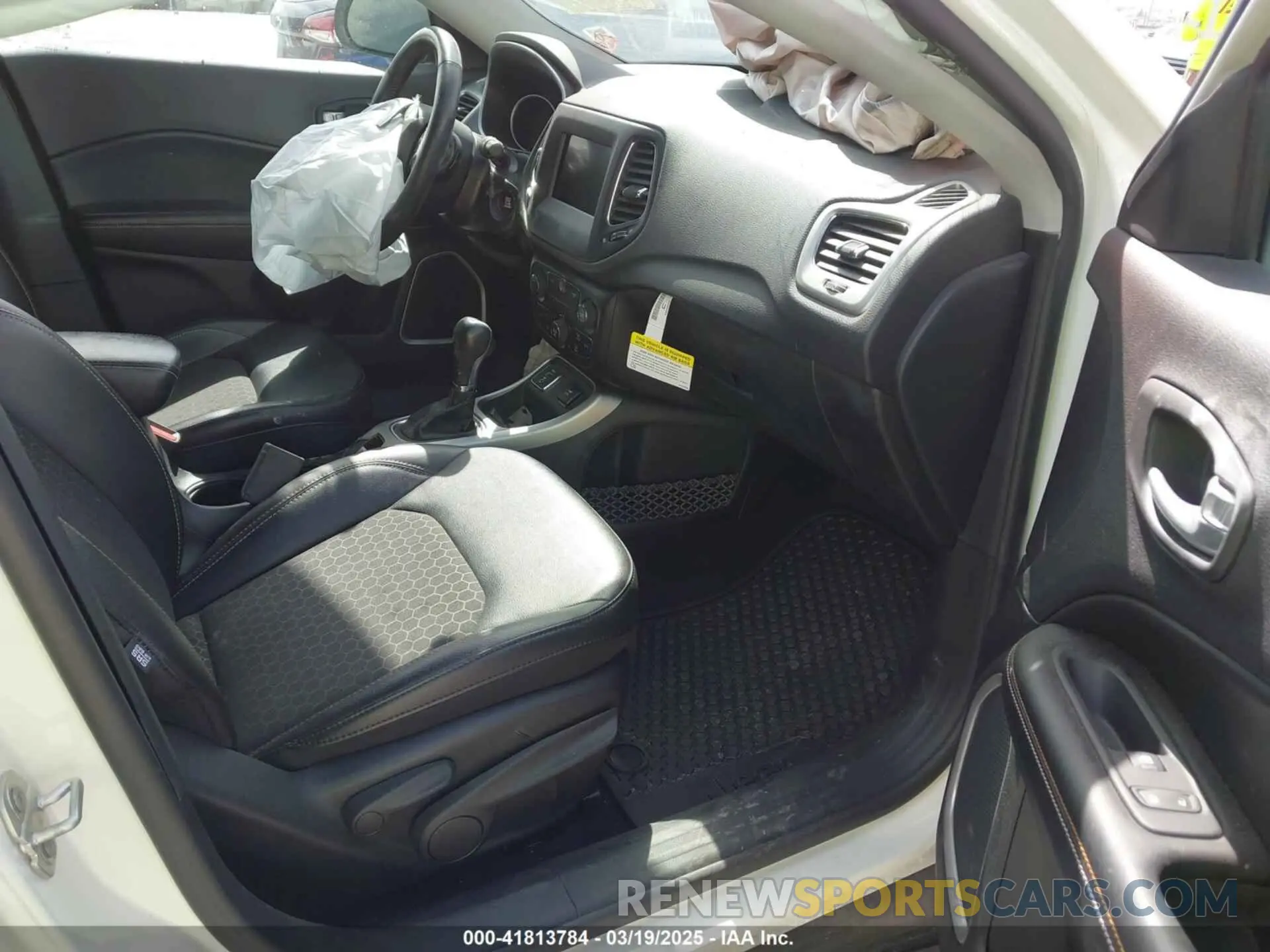 5 Photograph of a damaged car 3C4NJCBB7MT580777 JEEP COMPASS 2021