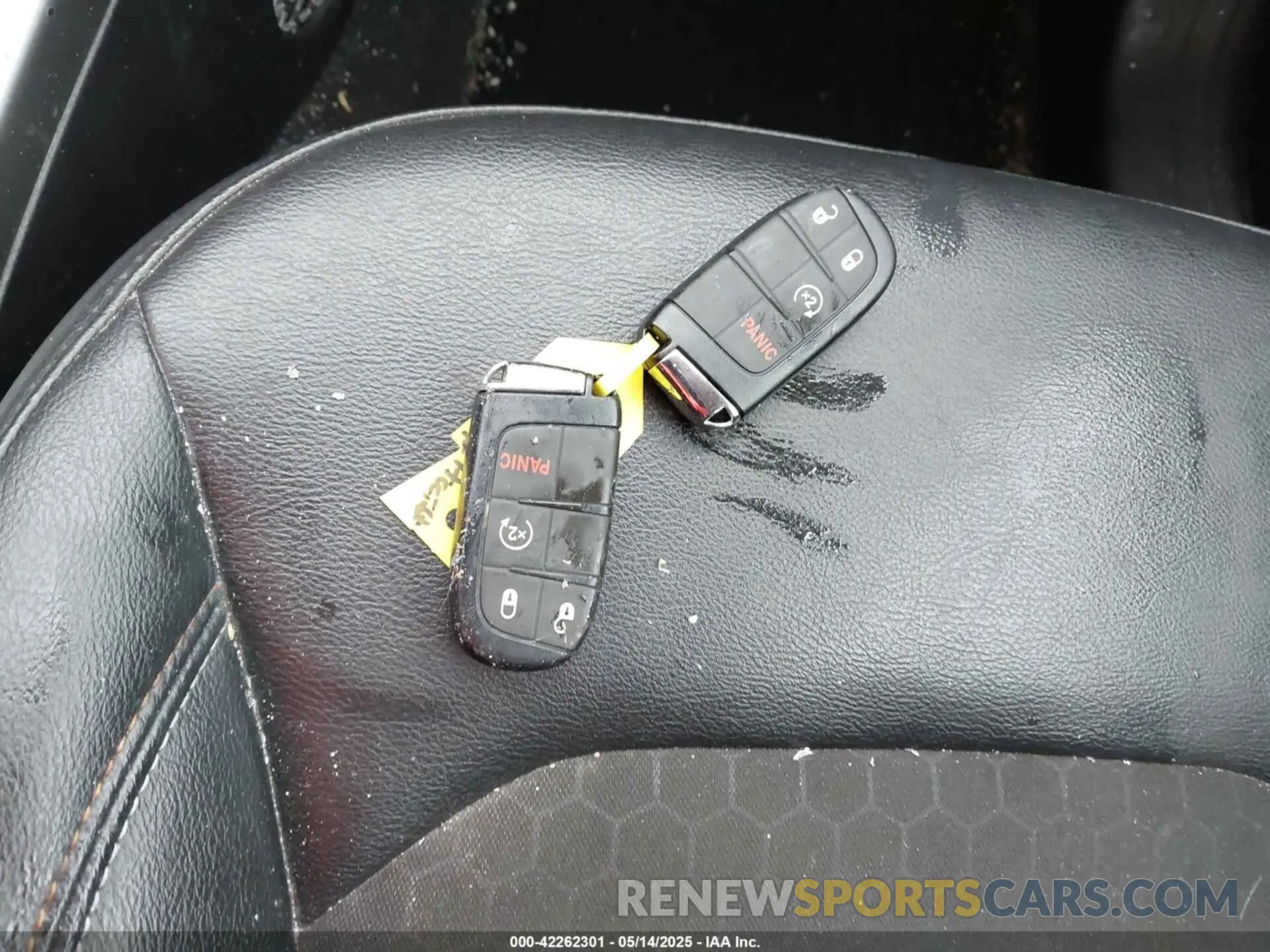 11 Photograph of a damaged car 3C4NJCBB7MT592525 JEEP COMPASS 2021