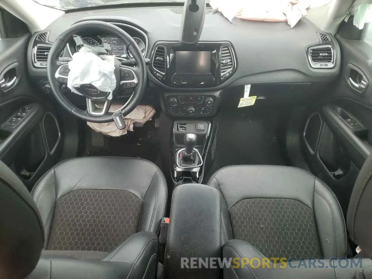 8 Photograph of a damaged car 3C4NJCBB8MT527330 JEEP COMPASS 2021