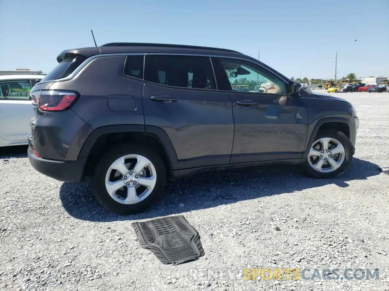 3 Photograph of a damaged car 3C4NJCBB8MT604603 JEEP COMPASS 2021
