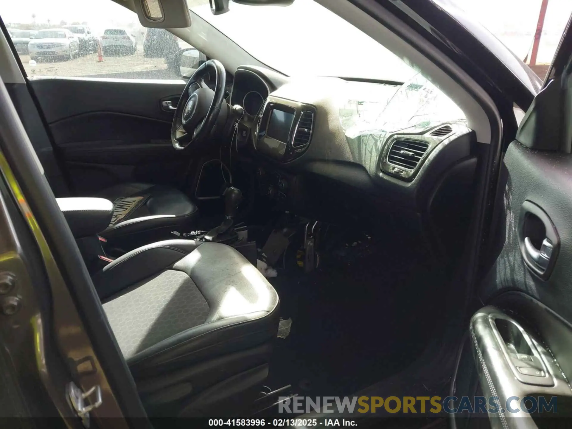 5 Photograph of a damaged car 3C4NJCBB9MT560370 JEEP COMPASS 2021