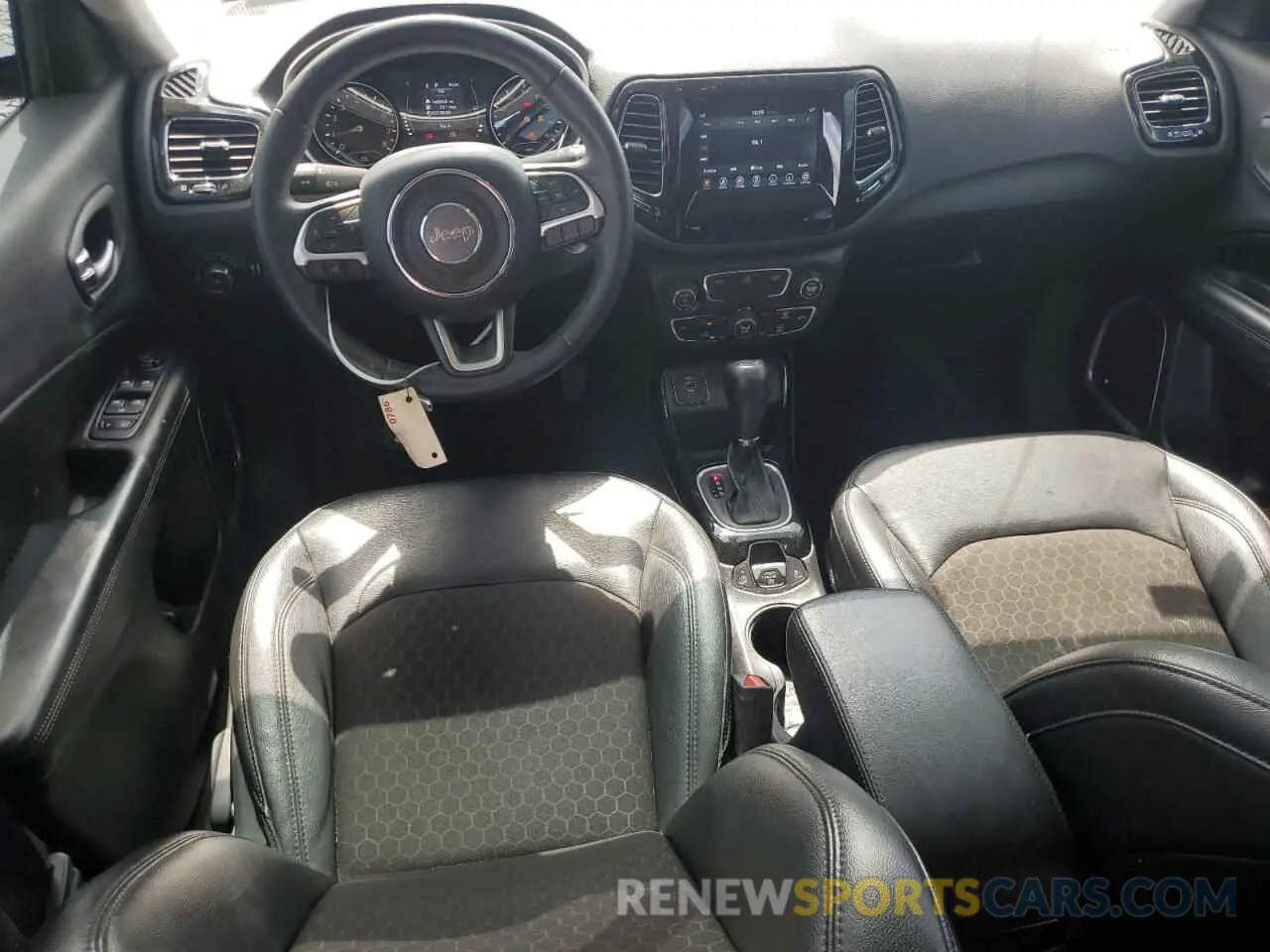 8 Photograph of a damaged car 3C4NJCBBXMT514336 JEEP COMPASS 2021