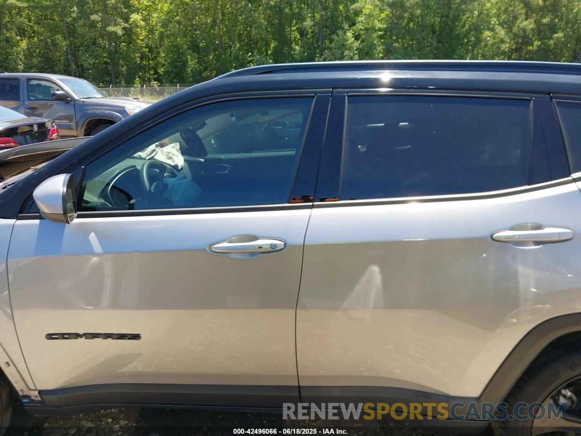 14 Photograph of a damaged car 3C4NJCBBXMT532335 JEEP COMPASS 2021