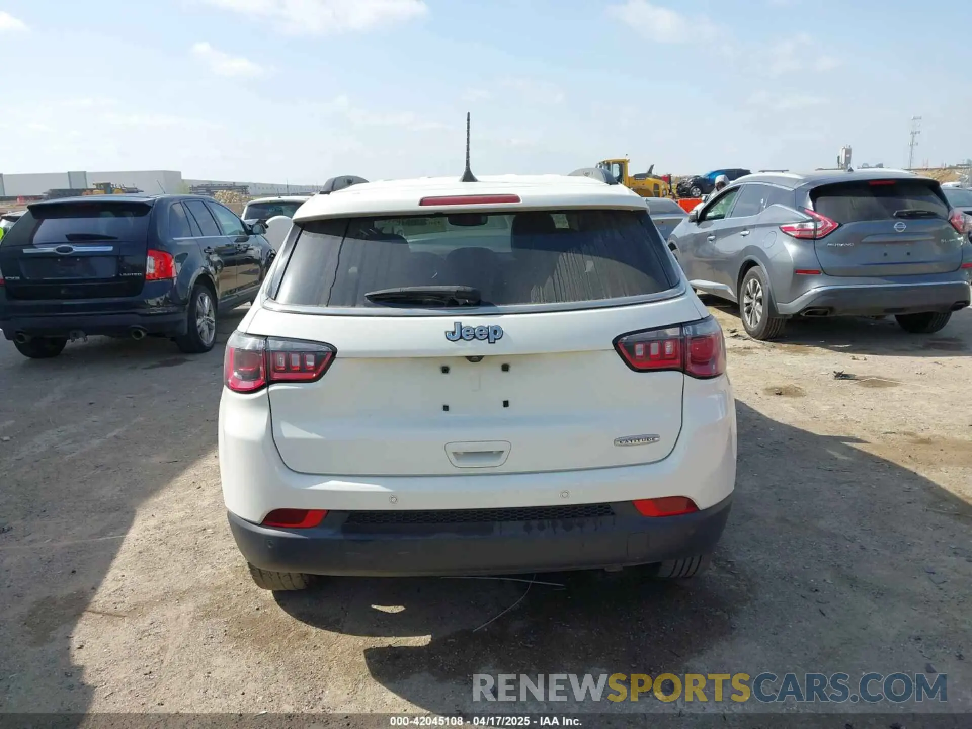16 Photograph of a damaged car 3C4NJCBBXMT563942 JEEP COMPASS 2021