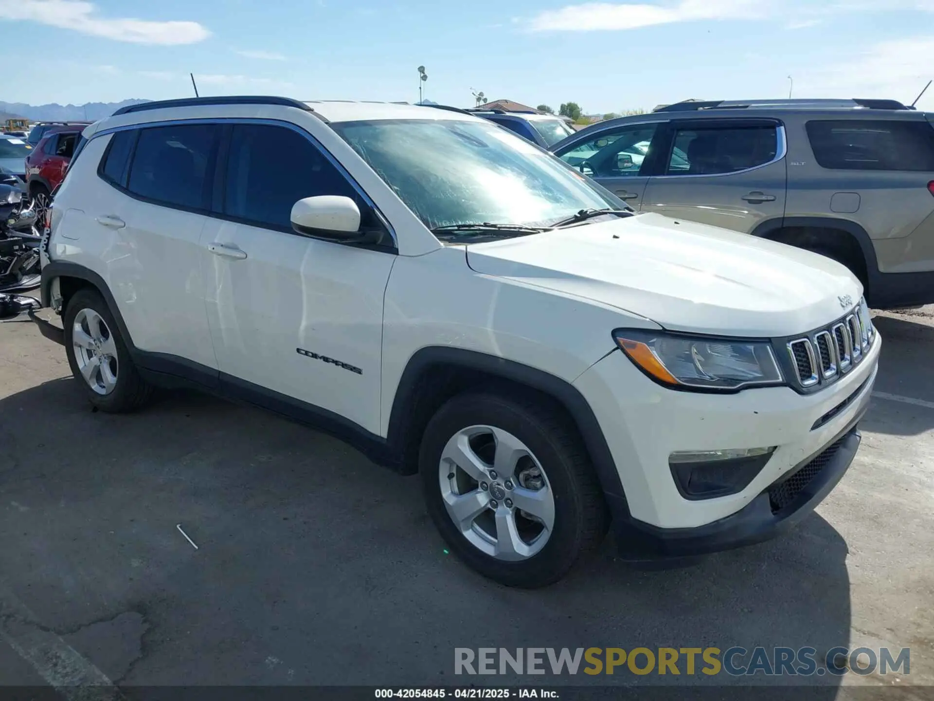1 Photograph of a damaged car 3C4NJCBBXMT581213 JEEP COMPASS 2021