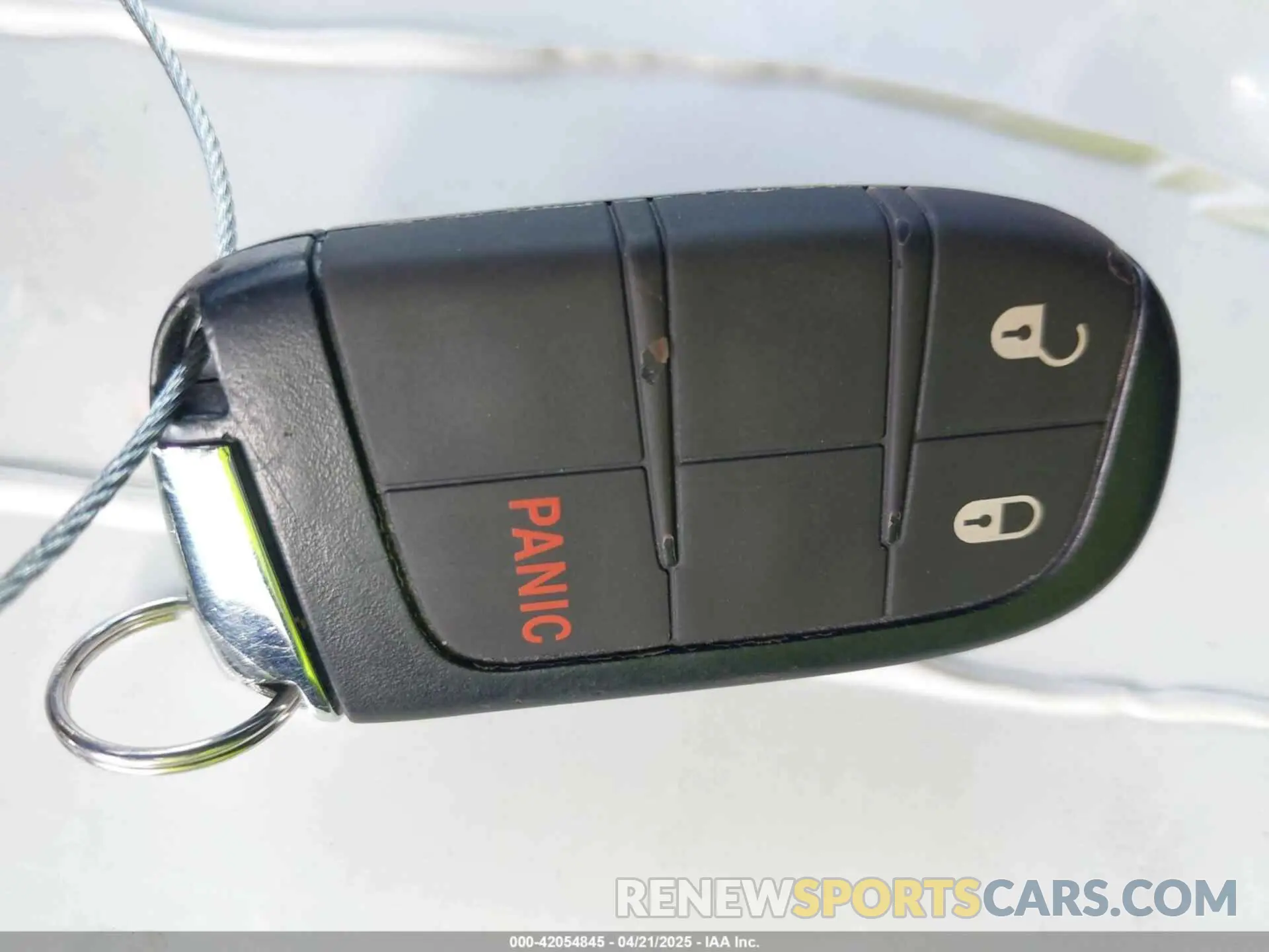 11 Photograph of a damaged car 3C4NJCBBXMT581213 JEEP COMPASS 2021