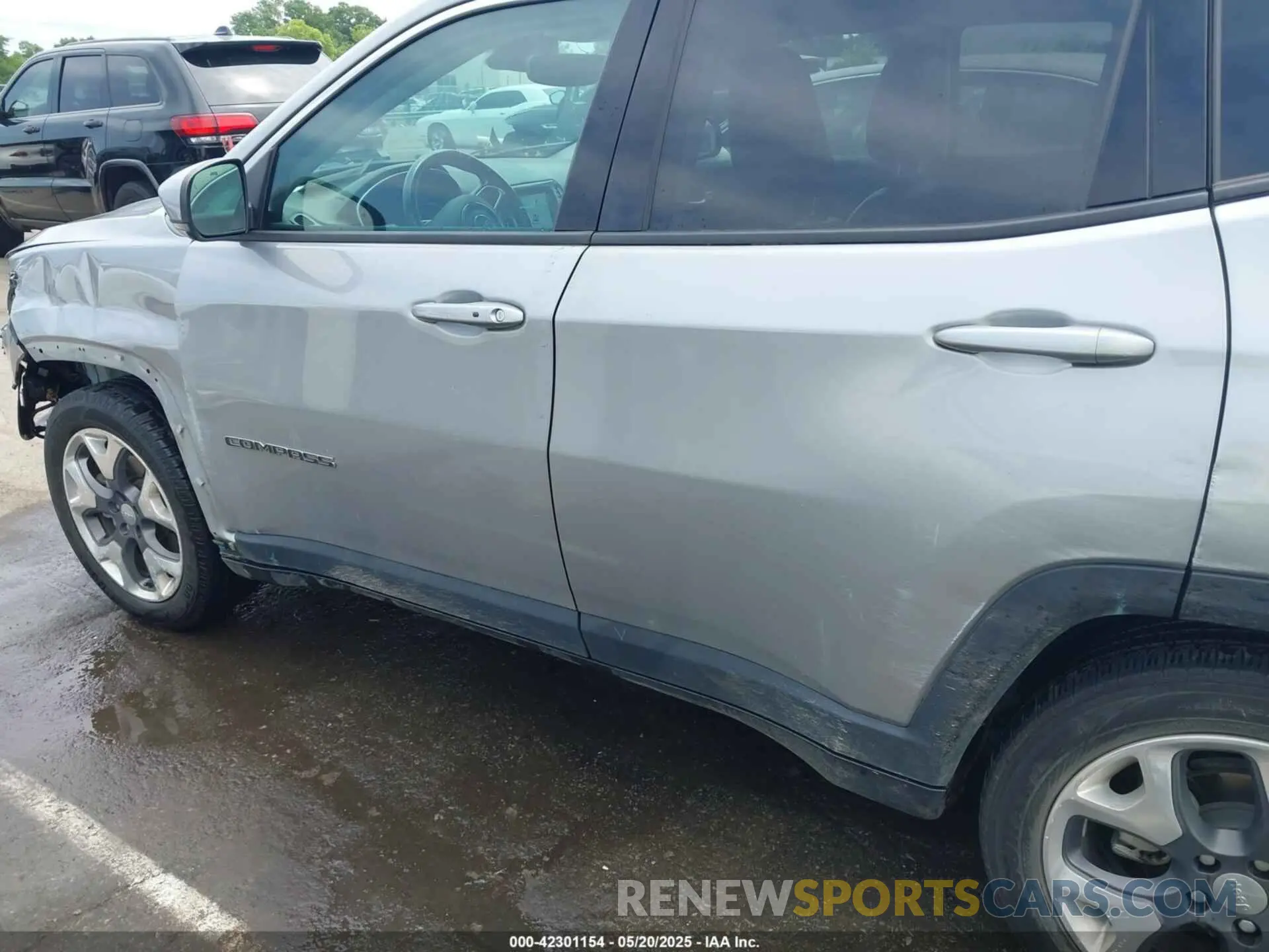 17 Photograph of a damaged car 3C4NJCCB0MT573569 JEEP COMPASS 2021