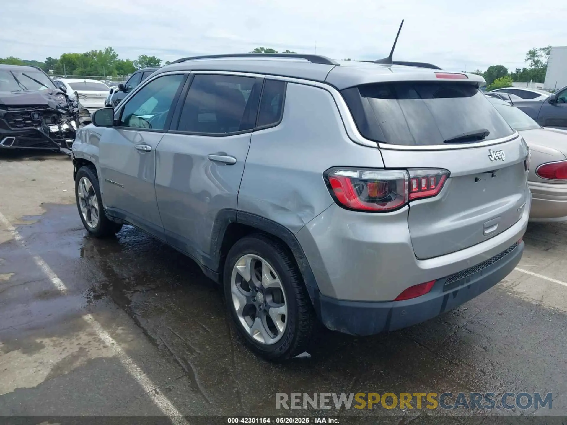 3 Photograph of a damaged car 3C4NJCCB0MT573569 JEEP COMPASS 2021