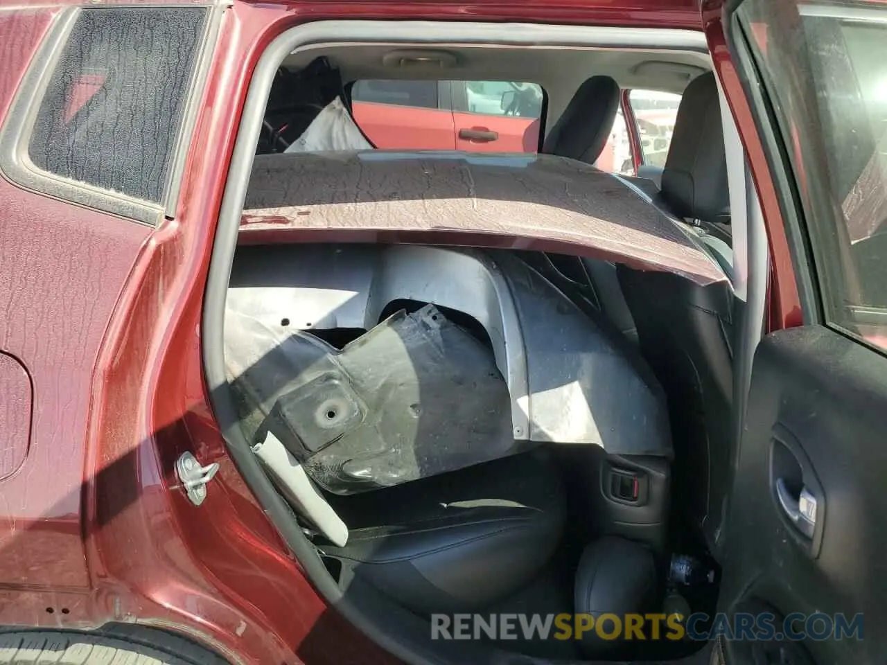 10 Photograph of a damaged car 3C4NJCCB8MT580429 JEEP COMPASS 2021