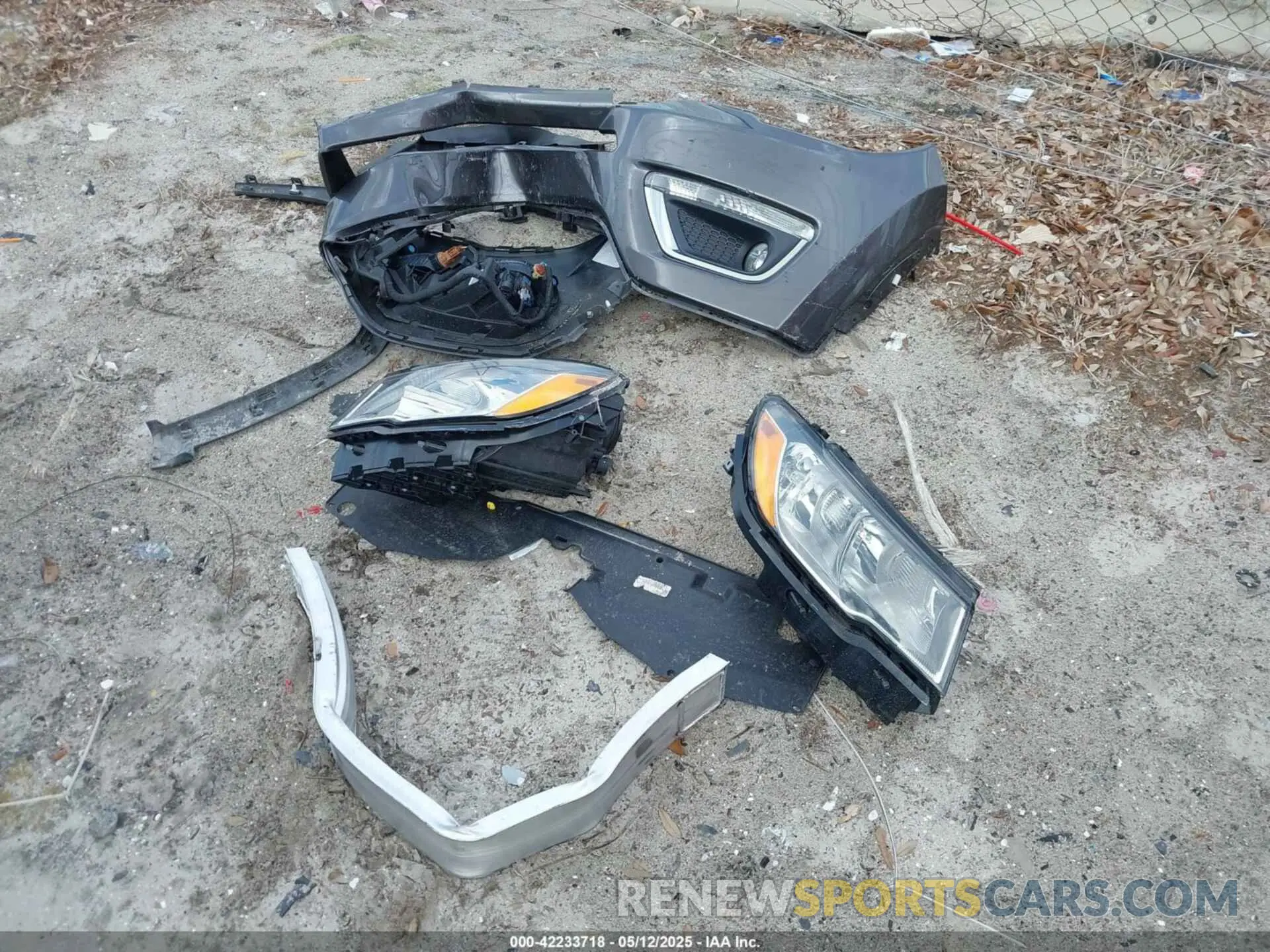 12 Photograph of a damaged car 3C4NJCCB9MT573621 JEEP COMPASS 2021