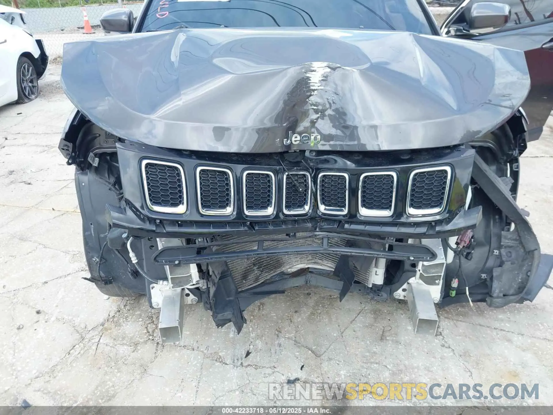 6 Photograph of a damaged car 3C4NJCCB9MT573621 JEEP COMPASS 2021