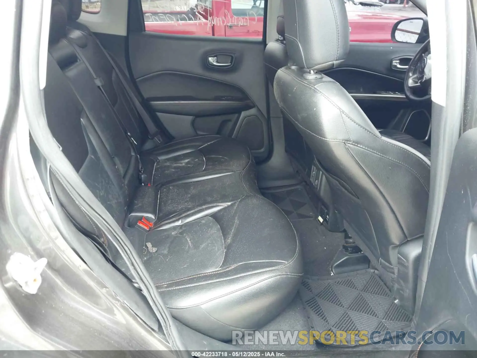 8 Photograph of a damaged car 3C4NJCCB9MT573621 JEEP COMPASS 2021
