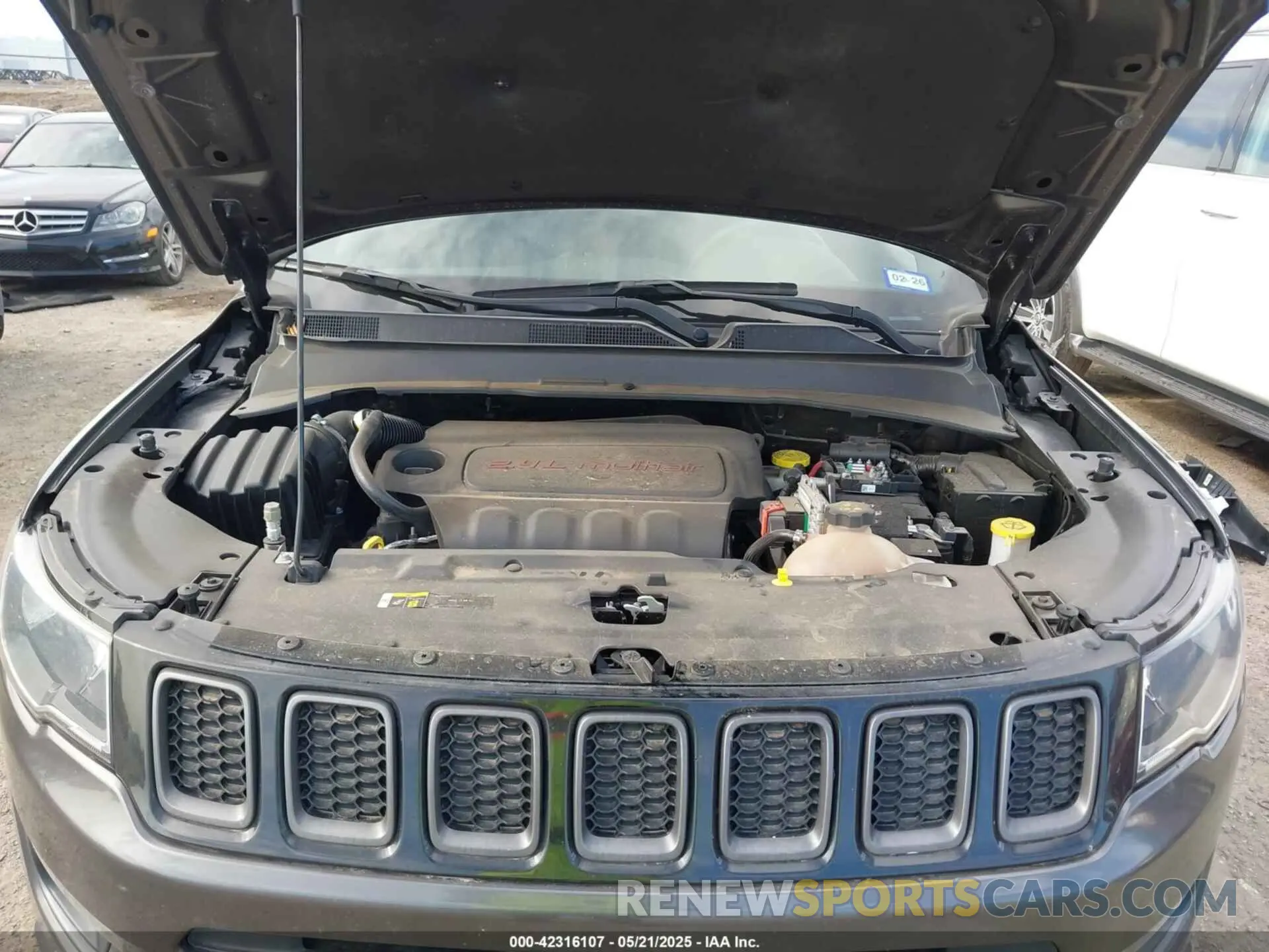 10 Photograph of a damaged car 3C4NJCEB0MT604218 JEEP COMPASS 2021
