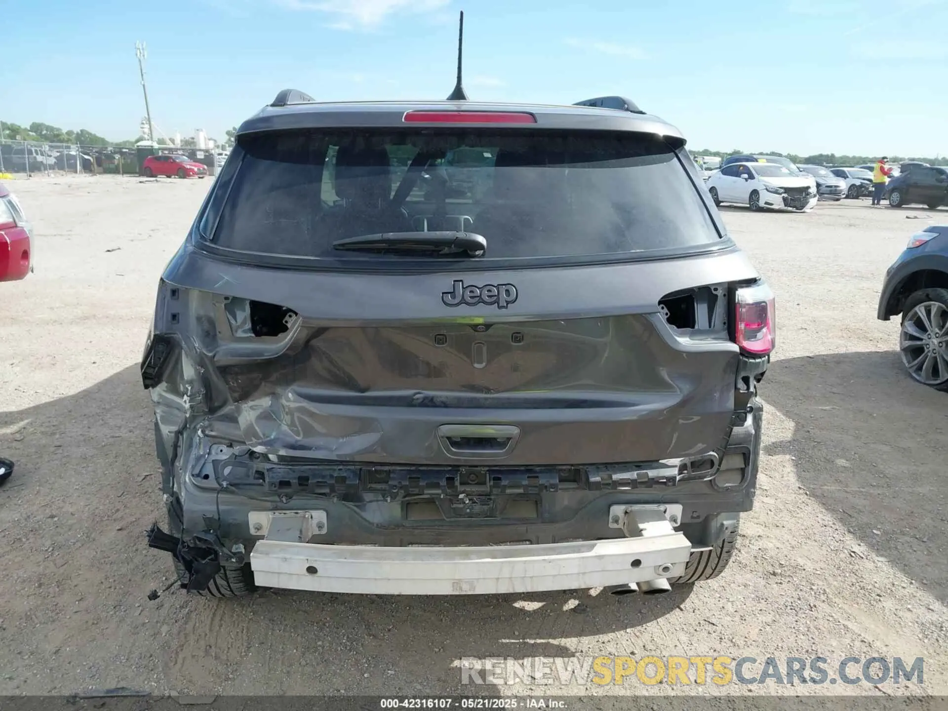 16 Photograph of a damaged car 3C4NJCEB0MT604218 JEEP COMPASS 2021