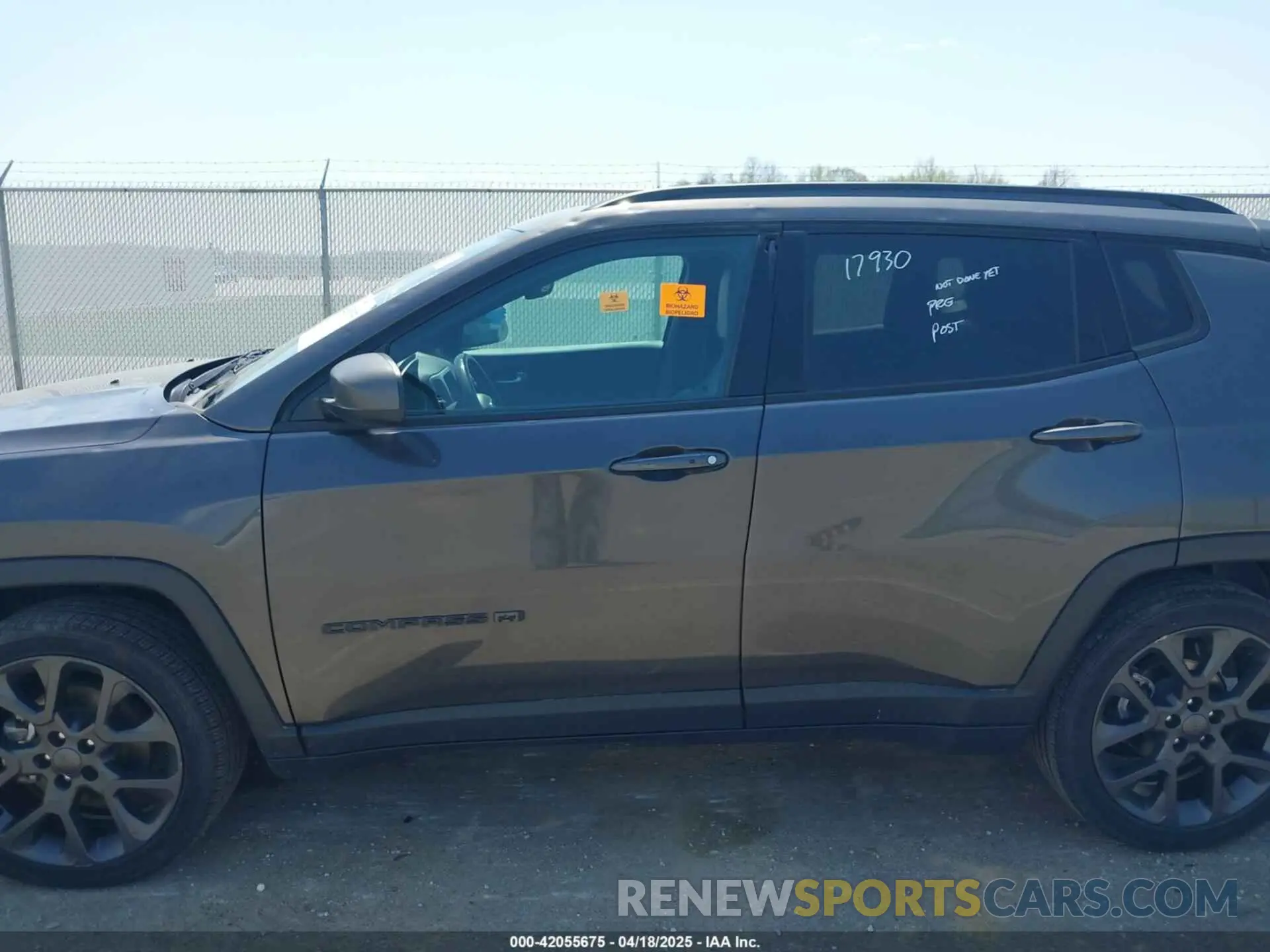 14 Photograph of a damaged car 3C4NJCEB1MT548631 JEEP COMPASS 2021