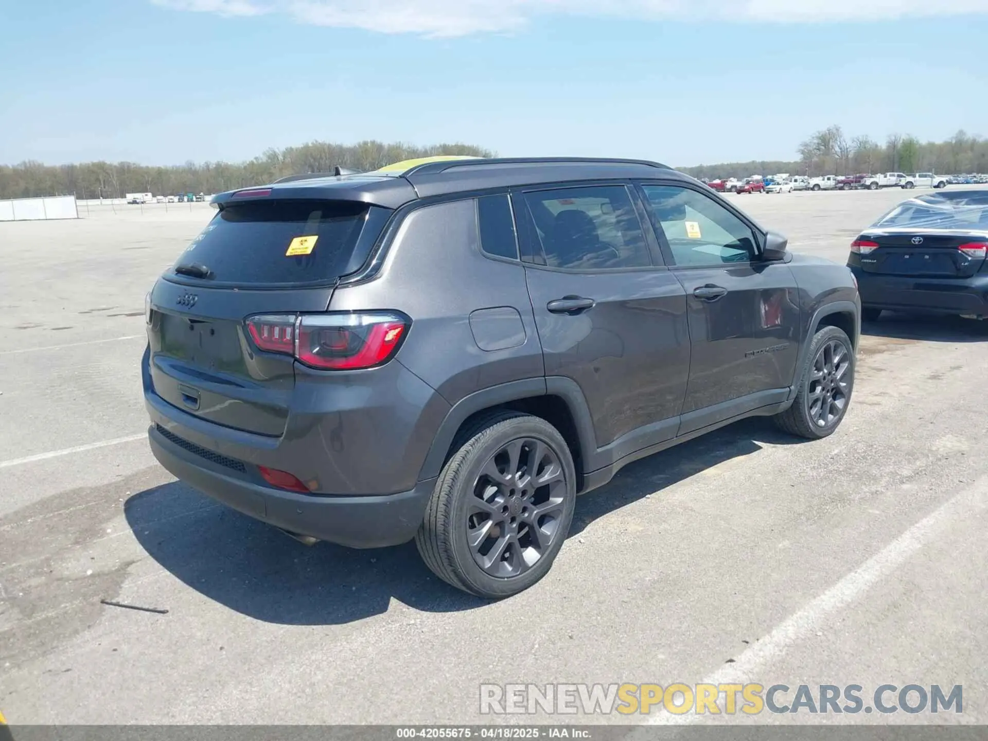 4 Photograph of a damaged car 3C4NJCEB1MT548631 JEEP COMPASS 2021