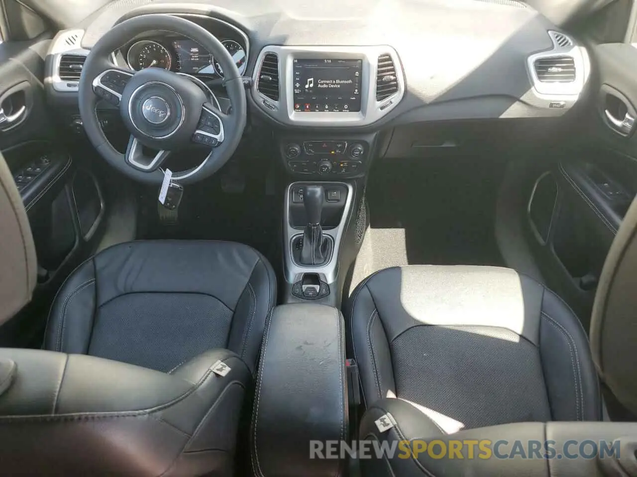 8 Photograph of a damaged car 3C4NJCEB3MT538389 JEEP COMPASS 2021
