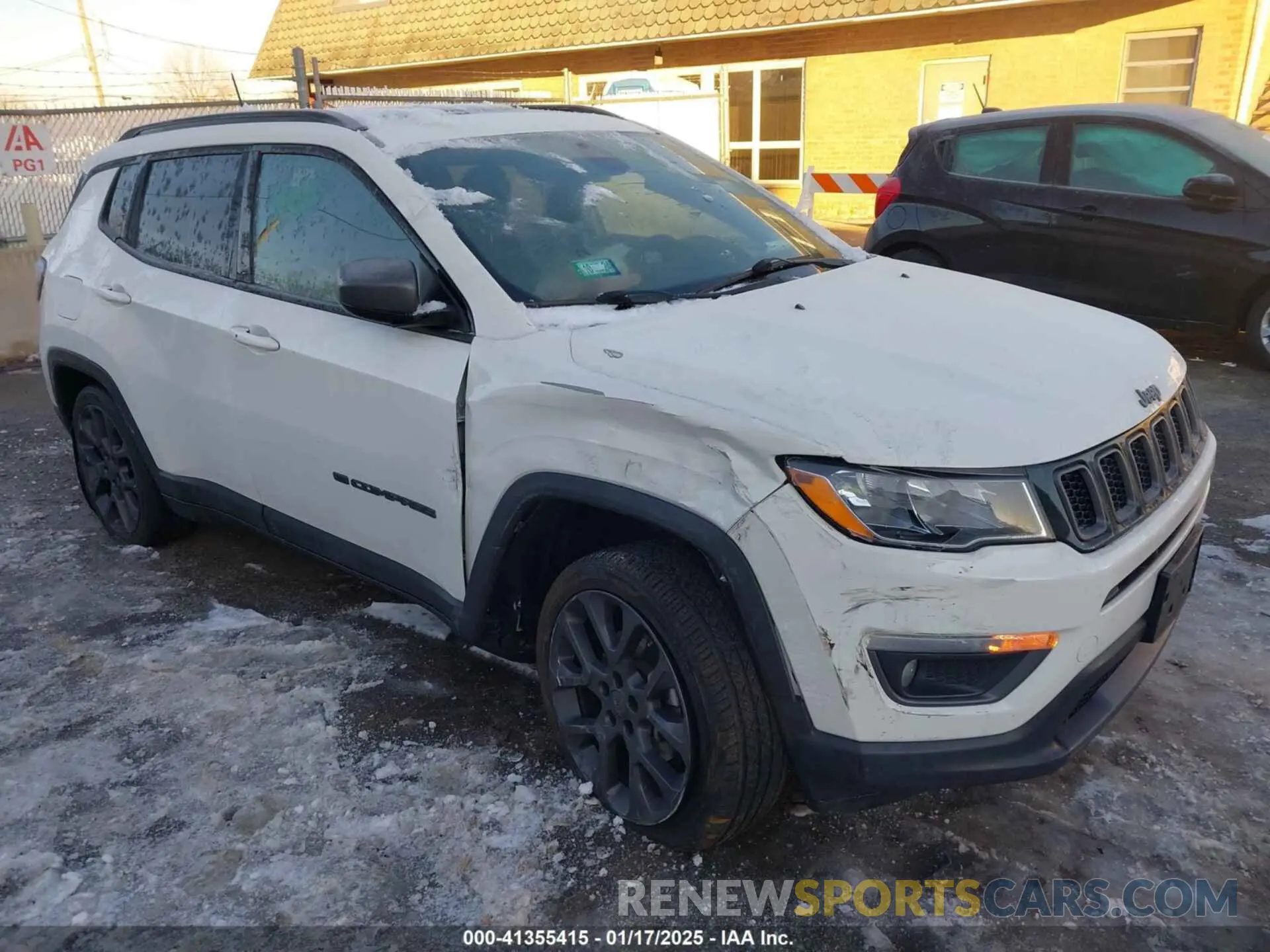 1 Photograph of a damaged car 3C4NJCEB4MT518183 JEEP COMPASS 2021