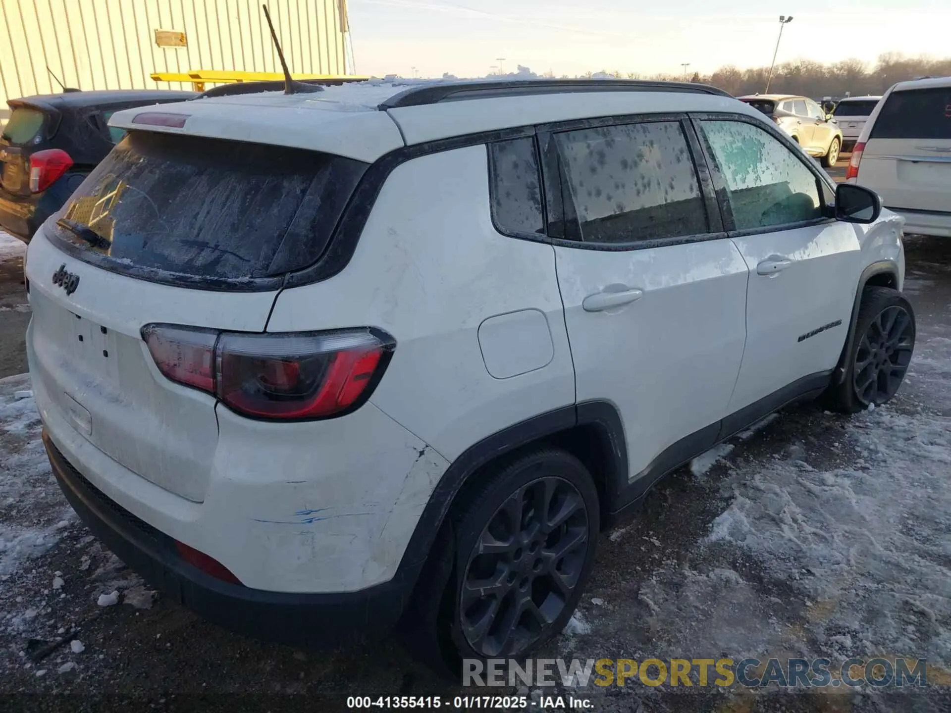 4 Photograph of a damaged car 3C4NJCEB4MT518183 JEEP COMPASS 2021