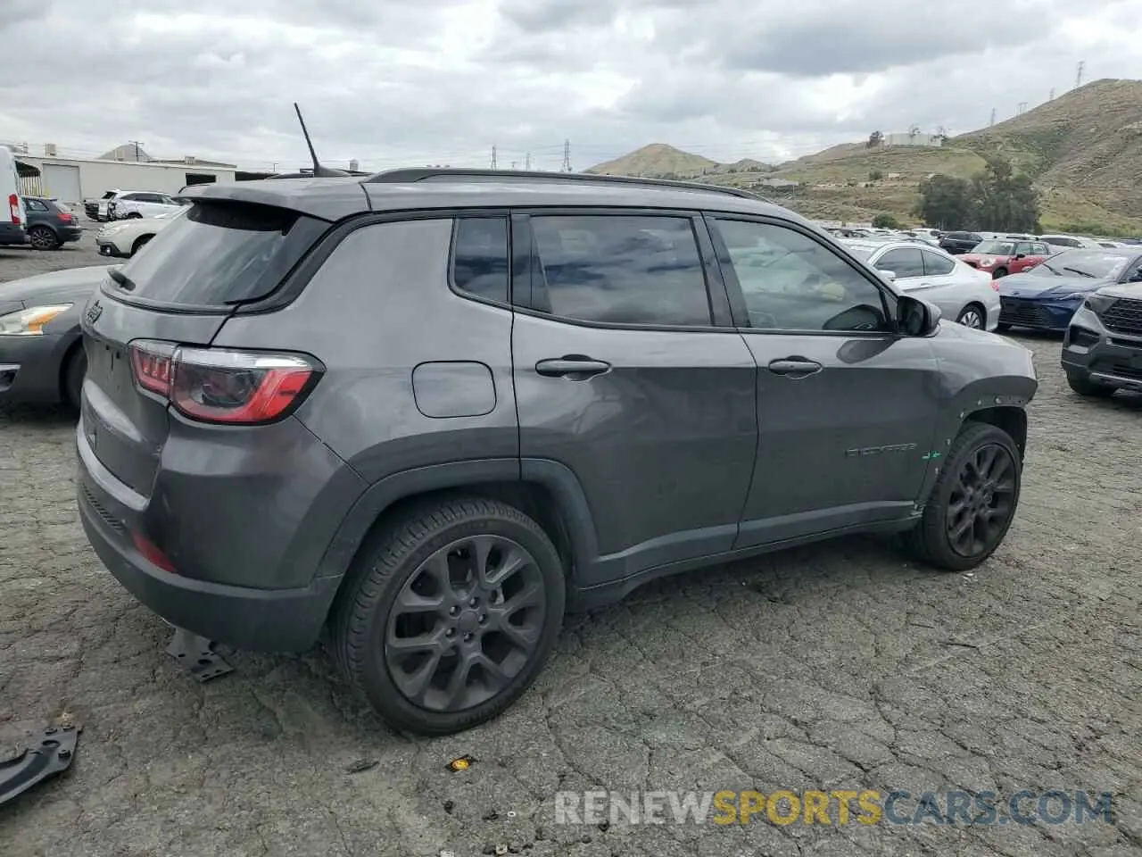 3 Photograph of a damaged car 3C4NJCEB4MT548722 JEEP COMPASS 2021