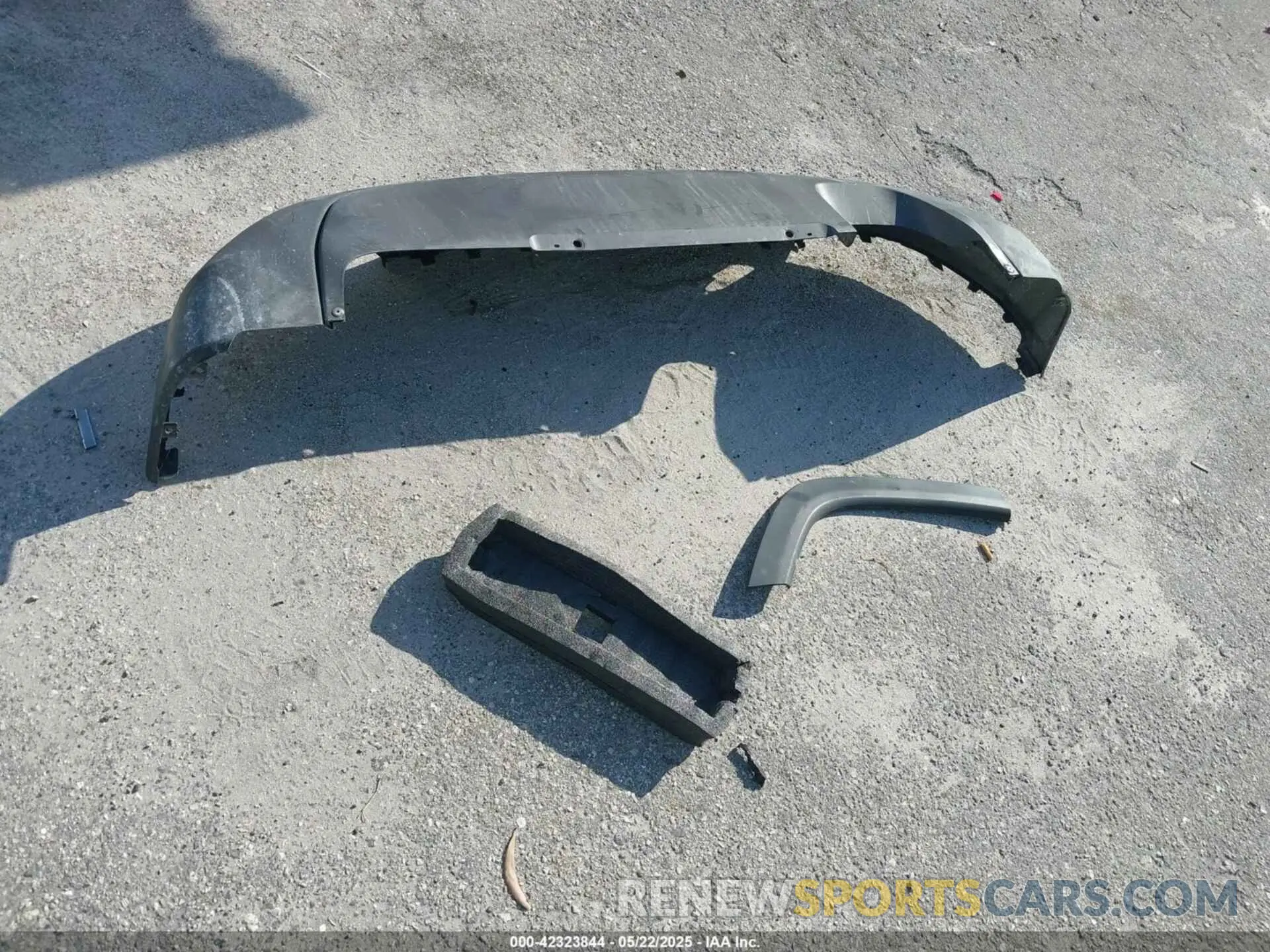12 Photograph of a damaged car 3C4NJCEB4MT564077 JEEP COMPASS 2021