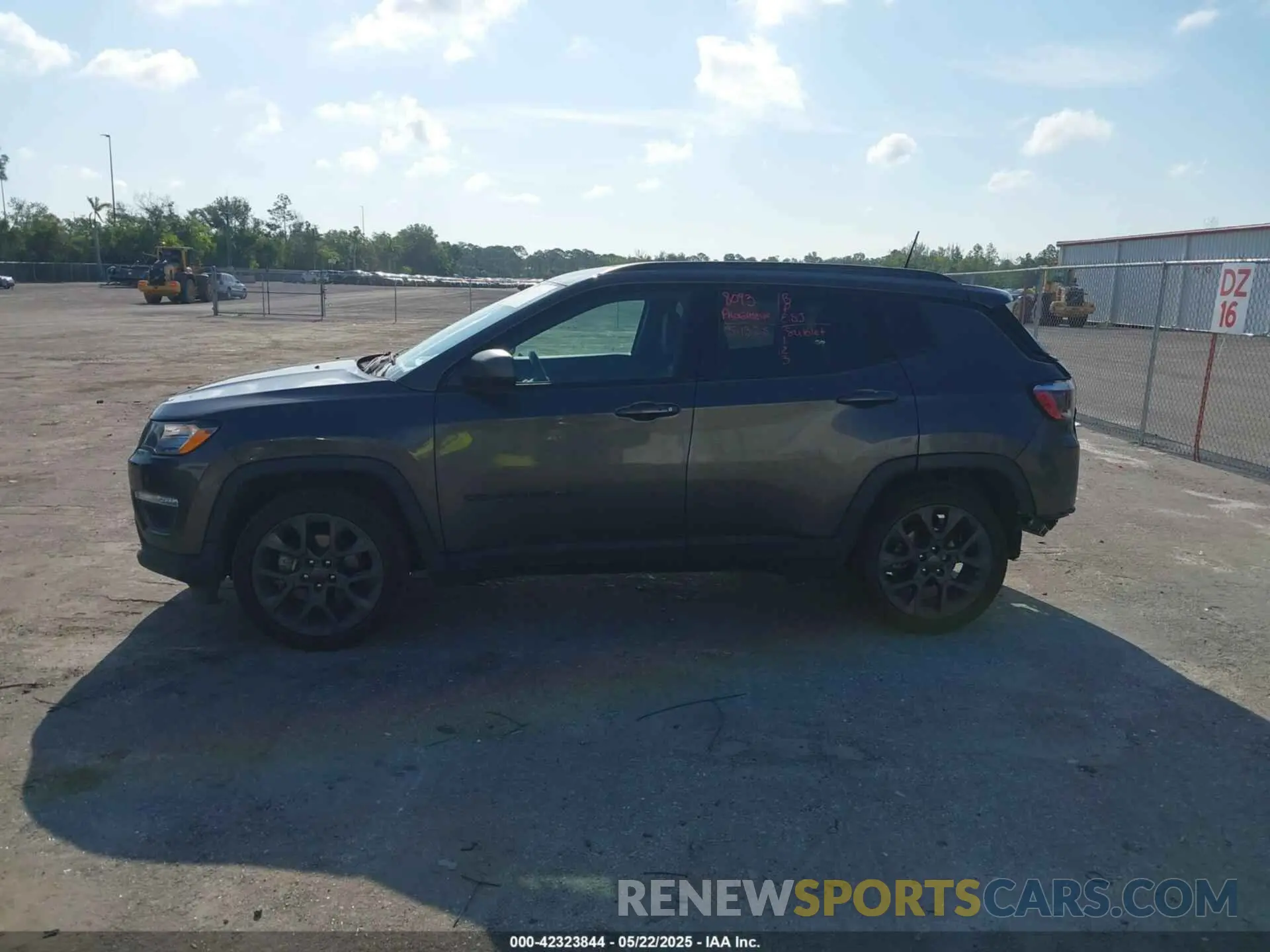 15 Photograph of a damaged car 3C4NJCEB4MT564077 JEEP COMPASS 2021