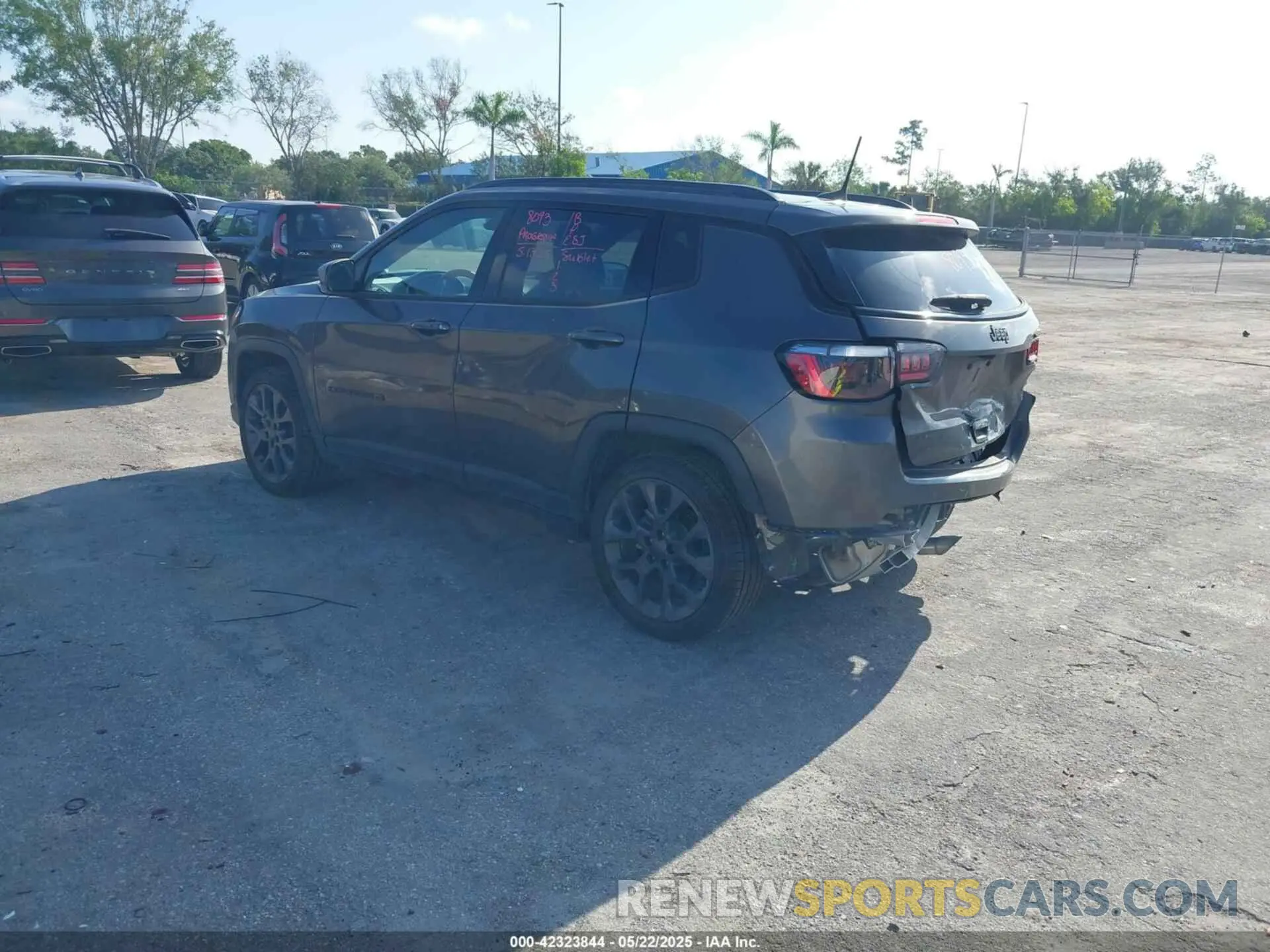 3 Photograph of a damaged car 3C4NJCEB4MT564077 JEEP COMPASS 2021