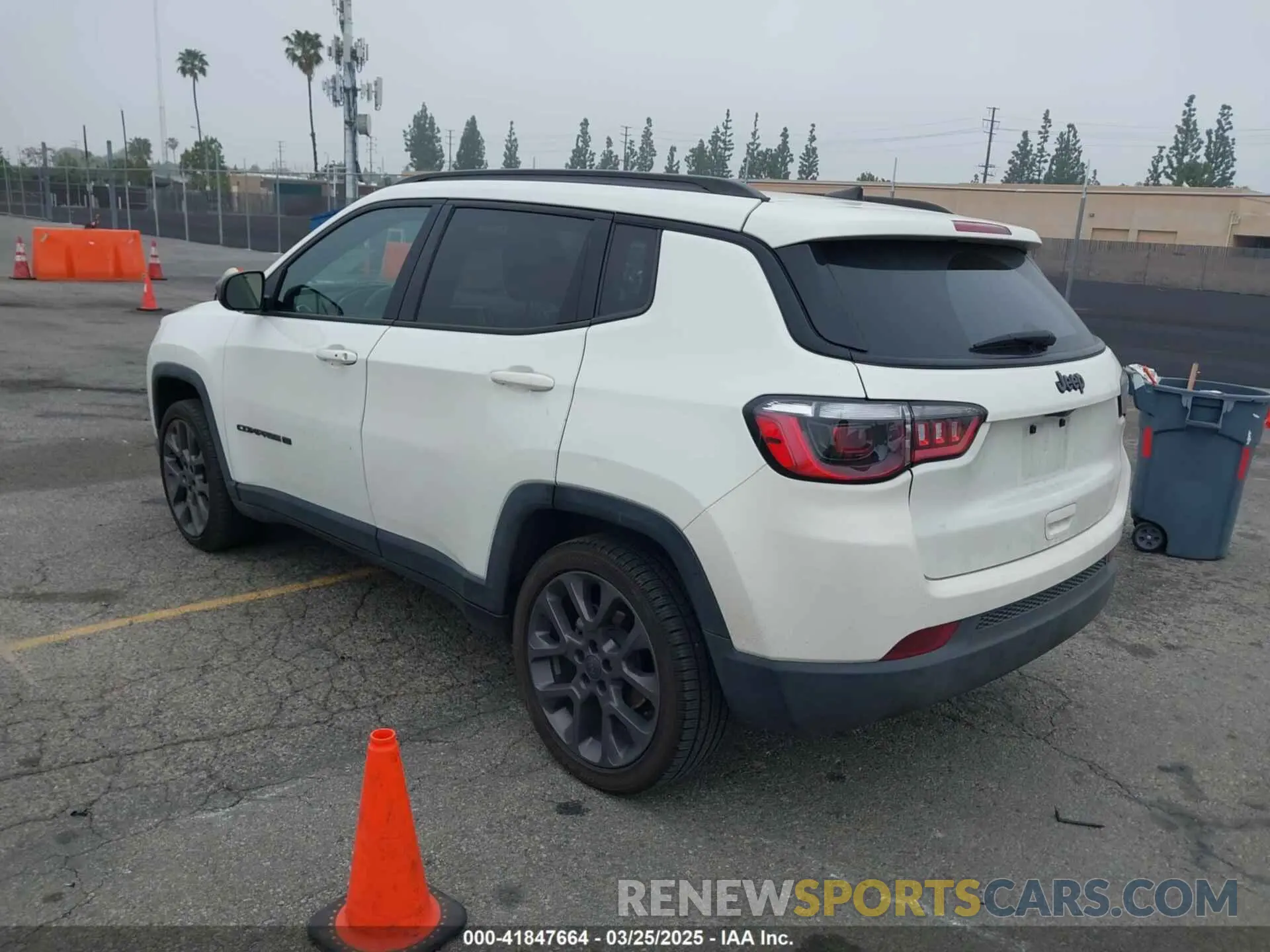 3 Photograph of a damaged car 3C4NJCEB4MT577055 JEEP COMPASS 2021