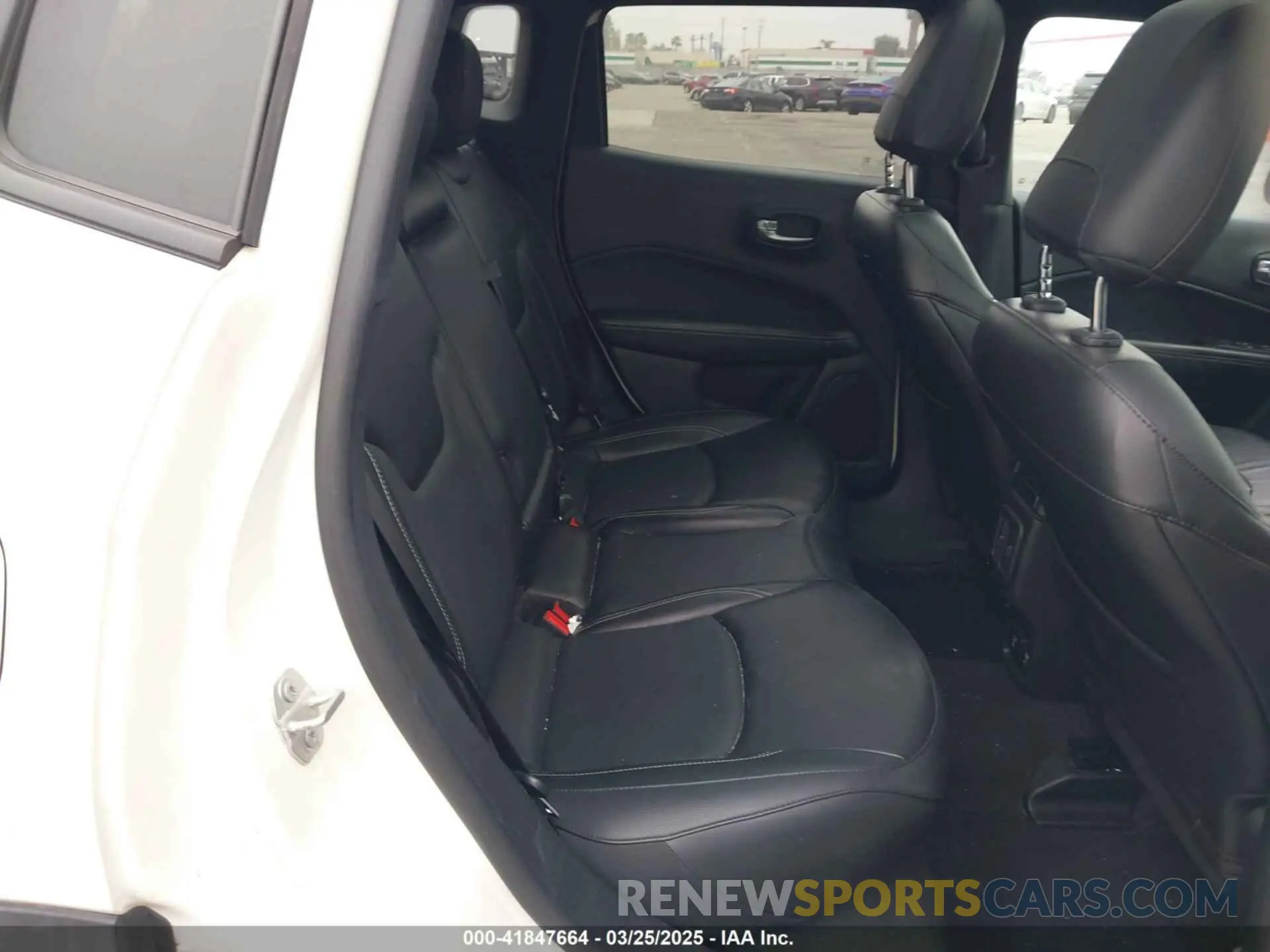 8 Photograph of a damaged car 3C4NJCEB4MT577055 JEEP COMPASS 2021