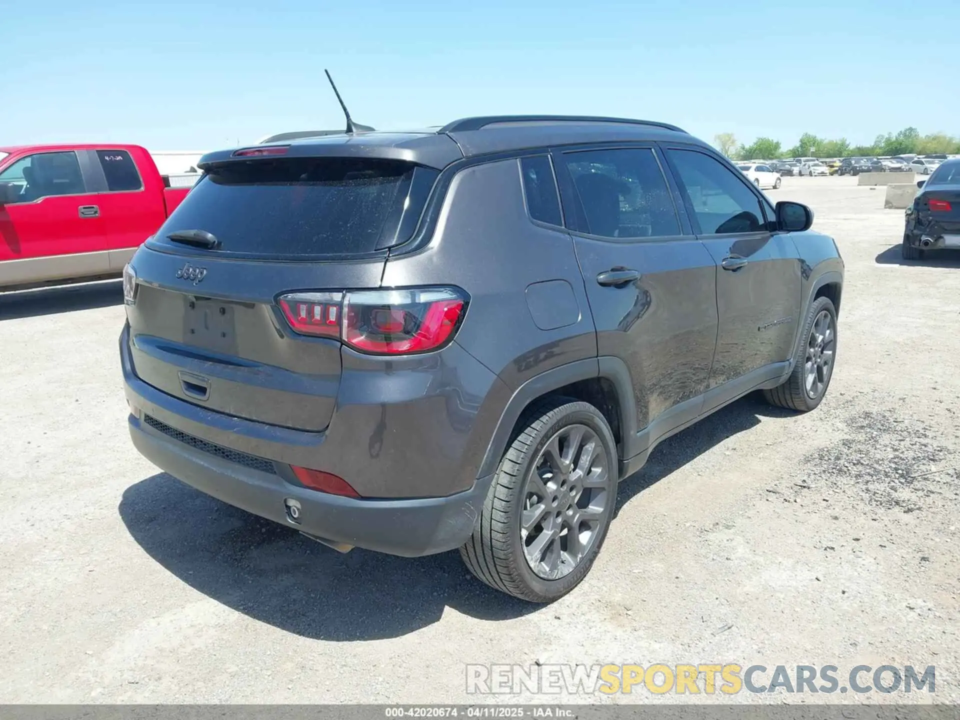 4 Photograph of a damaged car 3C4NJCEB6MT518282 JEEP COMPASS 2021