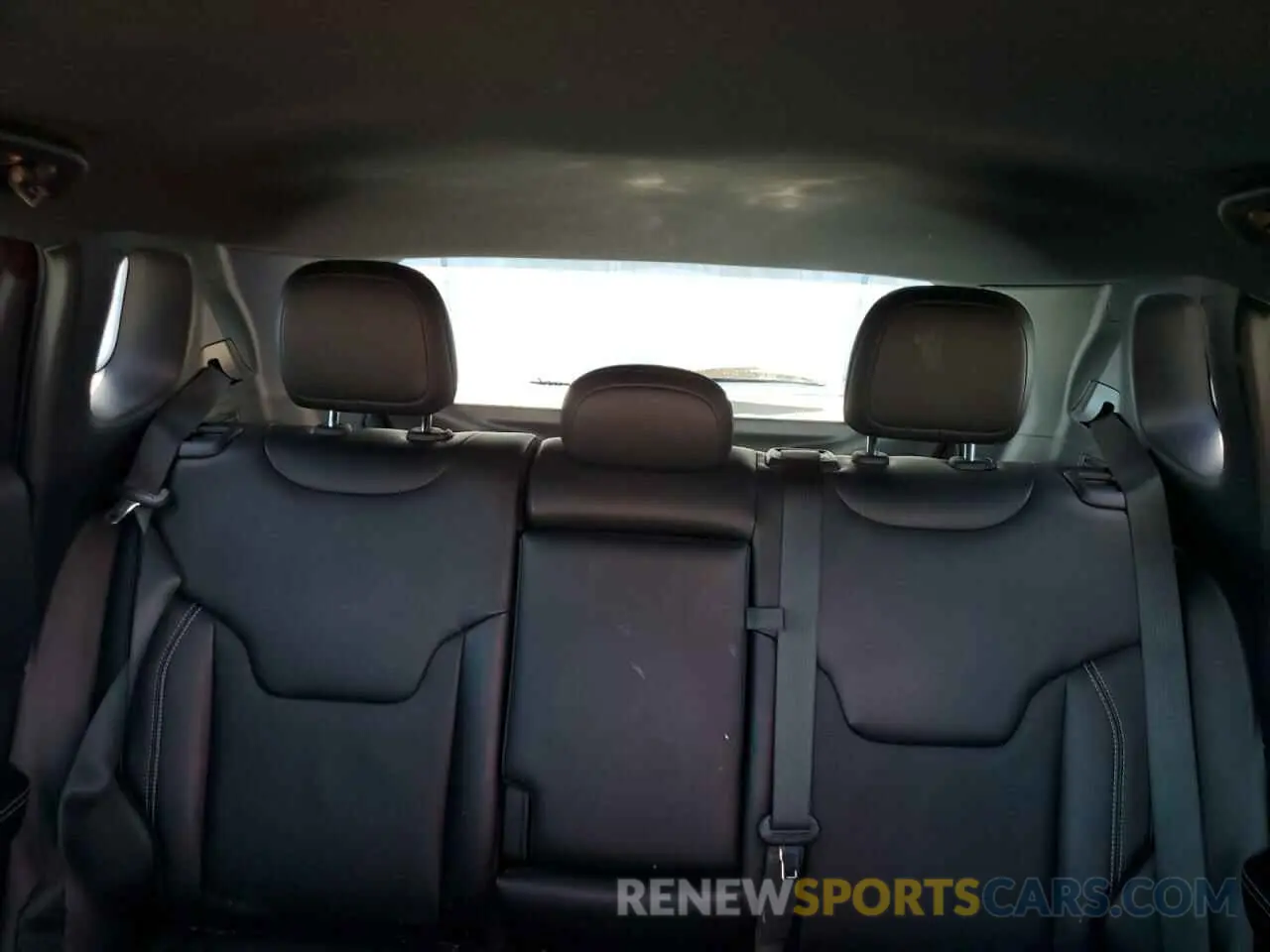 10 Photograph of a damaged car 3C4NJCEB6MT532733 JEEP COMPASS 2021