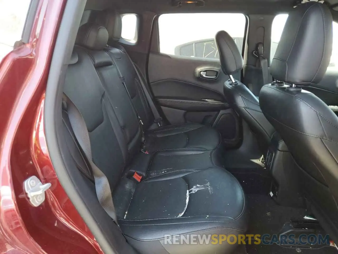 11 Photograph of a damaged car 3C4NJCEB6MT532733 JEEP COMPASS 2021