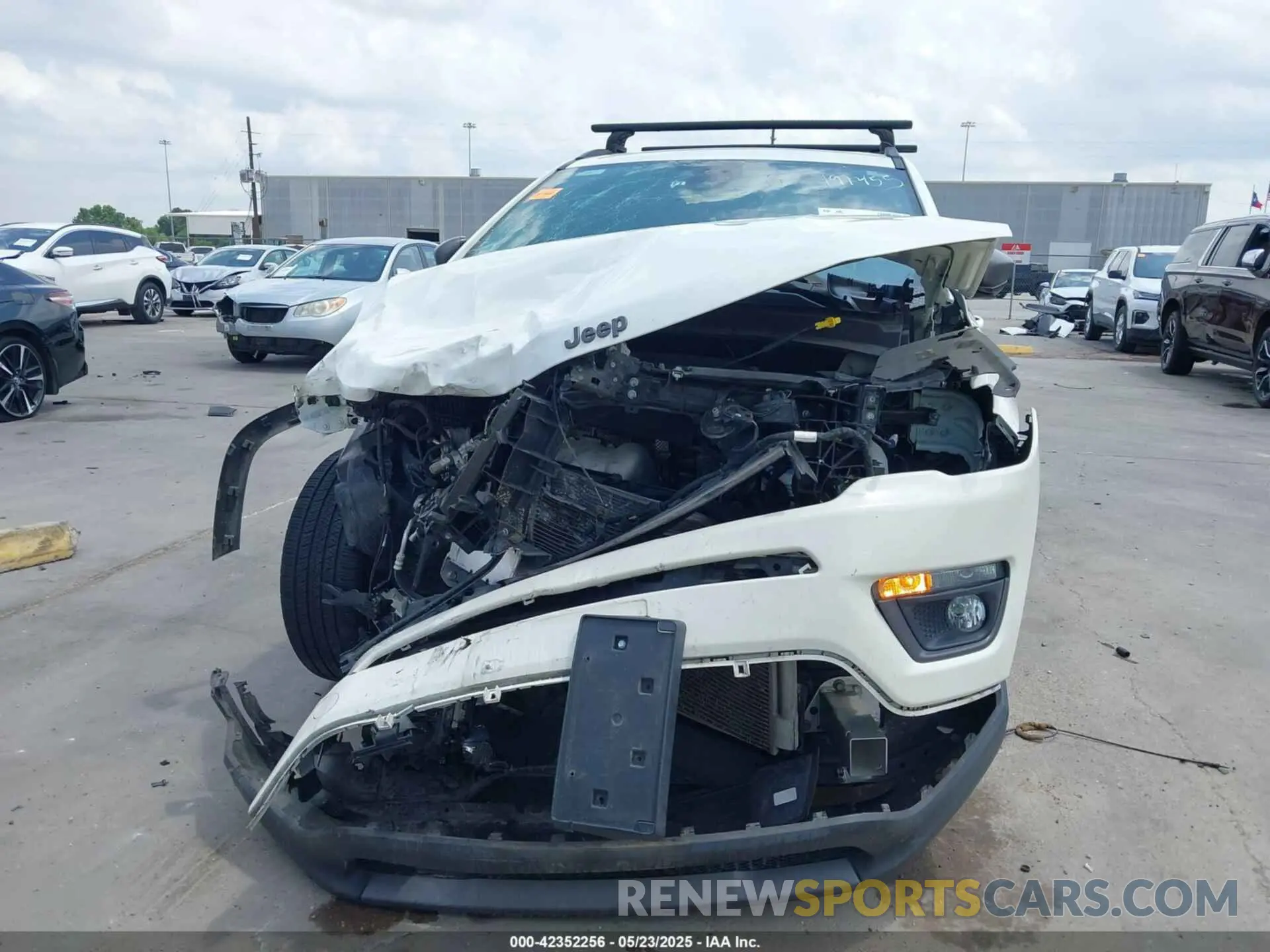 12 Photograph of a damaged car 3C4NJCEB6MT549130 JEEP COMPASS 2021