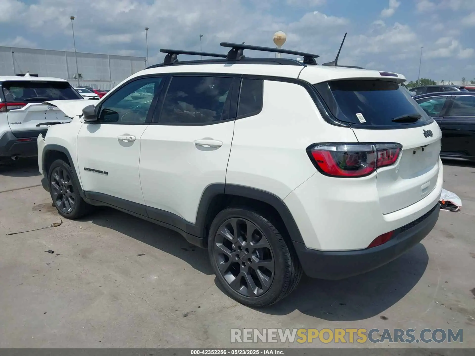 3 Photograph of a damaged car 3C4NJCEB6MT549130 JEEP COMPASS 2021