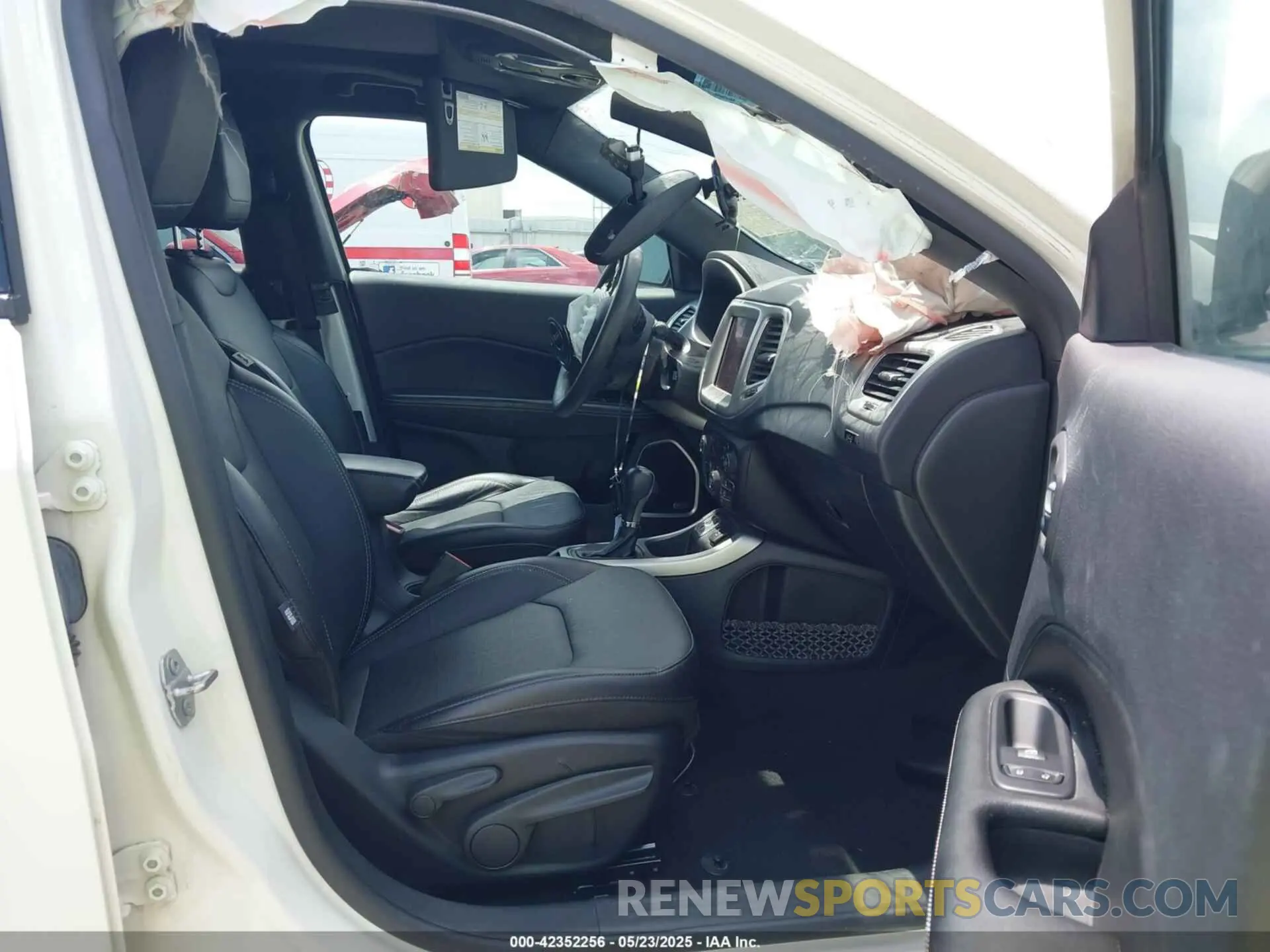 5 Photograph of a damaged car 3C4NJCEB6MT549130 JEEP COMPASS 2021