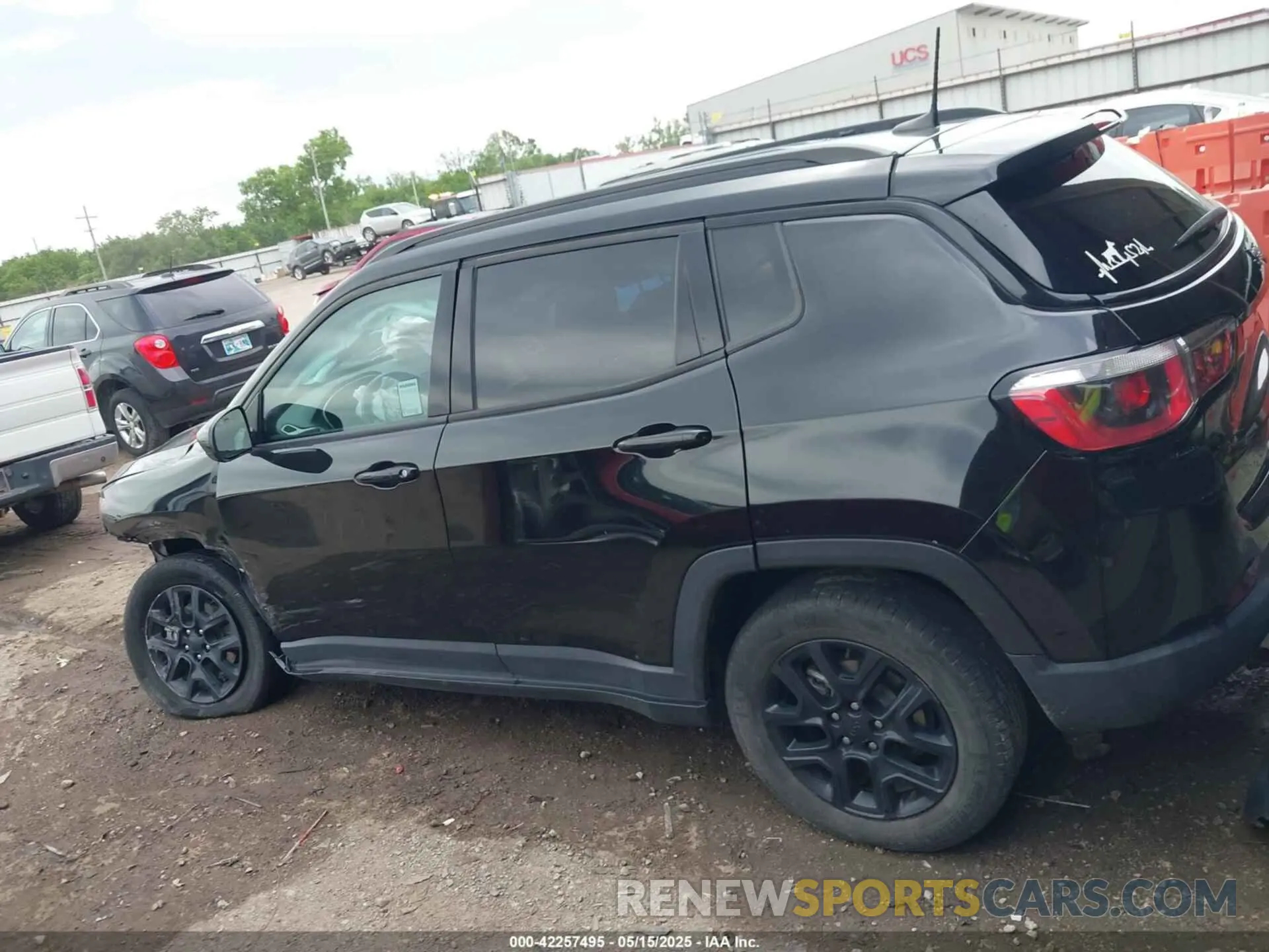 15 Photograph of a damaged car 3C4NJDAB3MT596661 JEEP COMPASS 2021